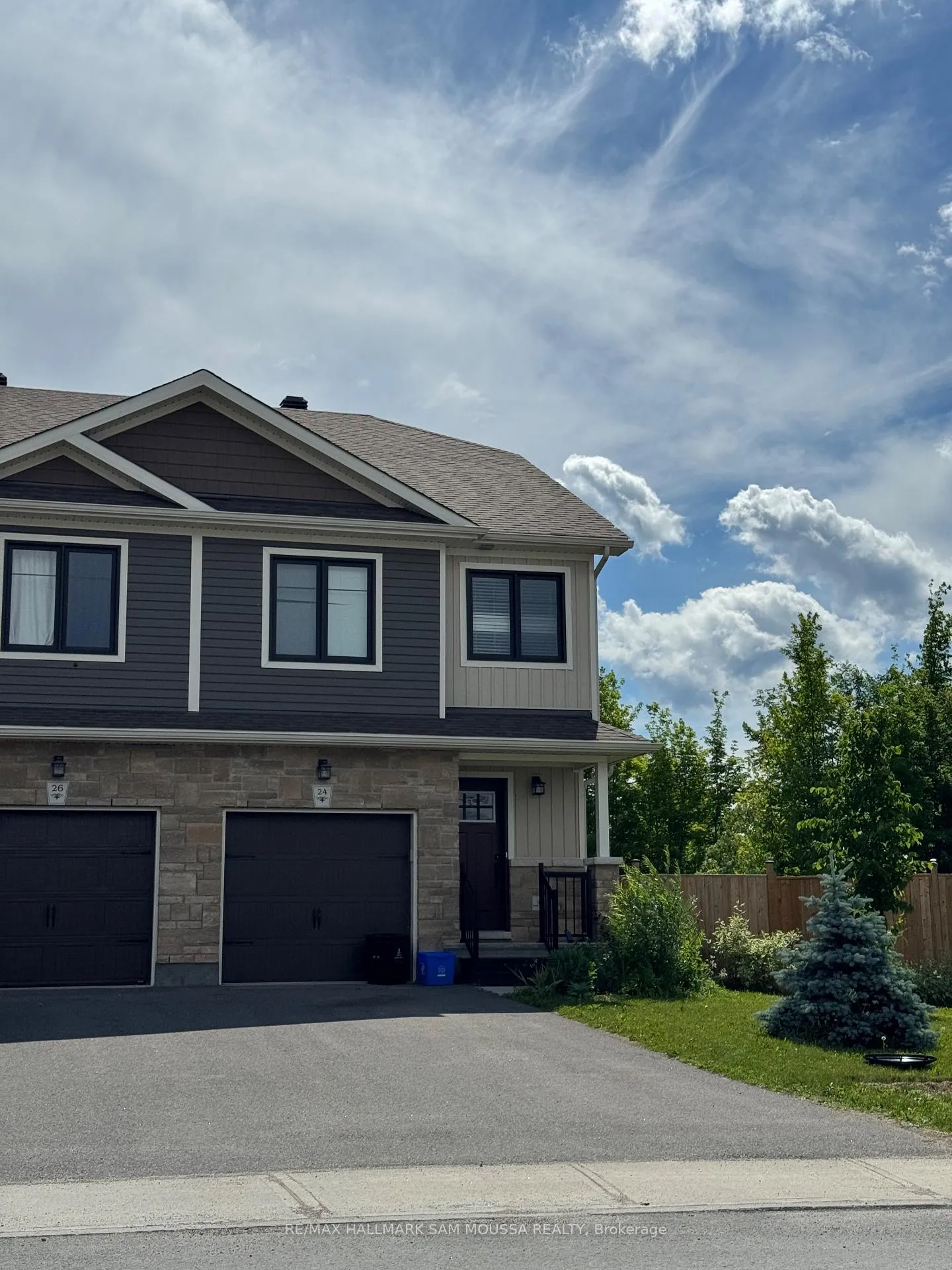 Photo 2 of 24 Staples Boulevard, Smiths Falls, Smiths Falls — HOMEH