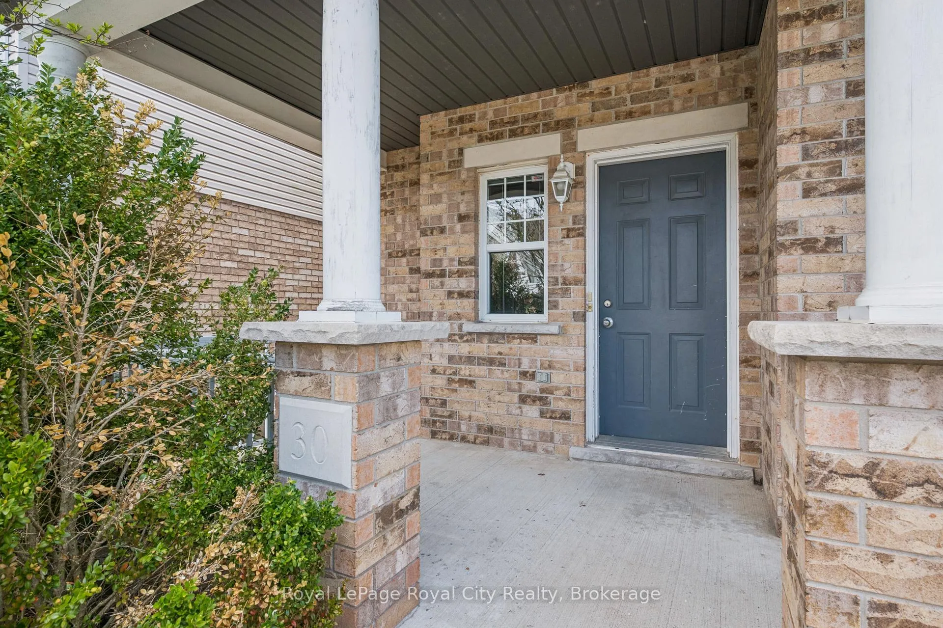 Photo 3 of 30 Darnell Road, Guelph, Kortright West — HOMEH