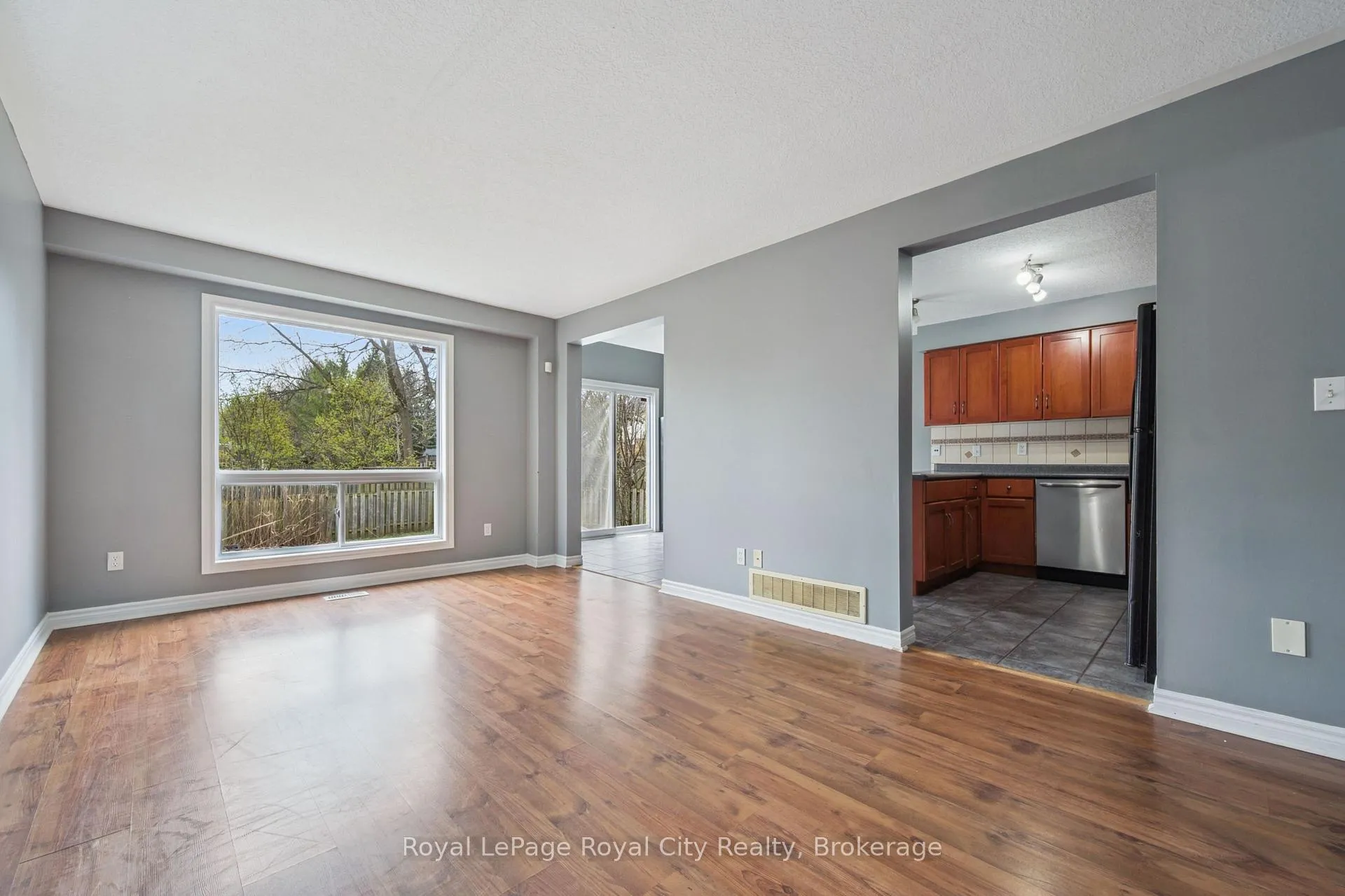 Photo 6 of 30 Darnell Road, Guelph, Kortright West — HOMEH