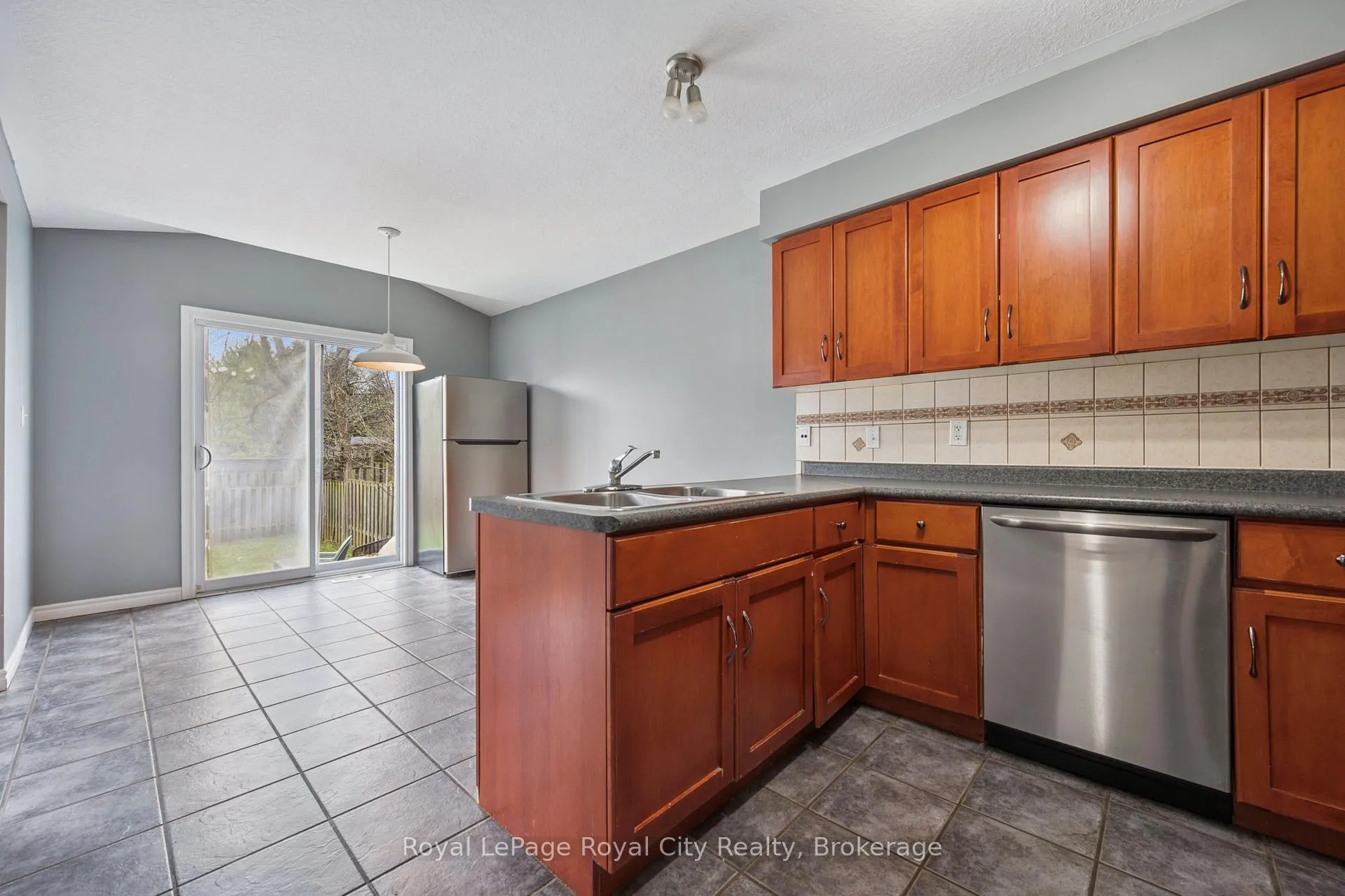 Photo 15 of 30 Darnell Road, Guelph, Kortright West — HOMEH