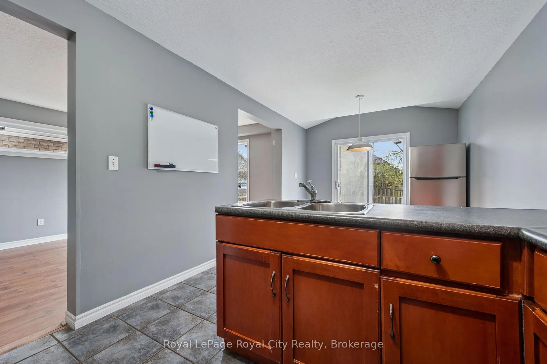 Photo 16 of 30 Darnell Road, Guelph, Kortright West — HOMEH