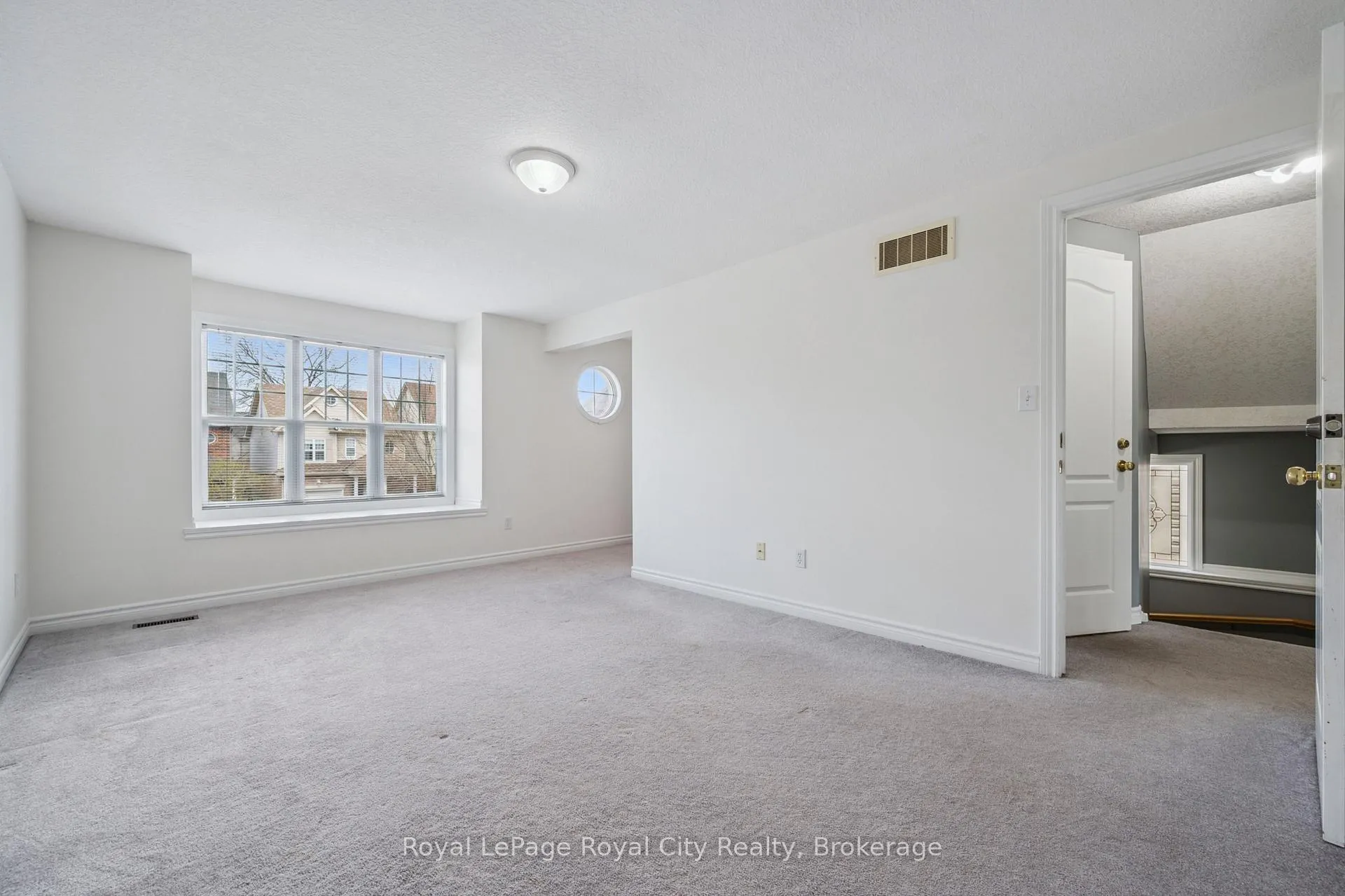 Photo 19 of 30 Darnell Road, Guelph, Kortright West — HOMEH