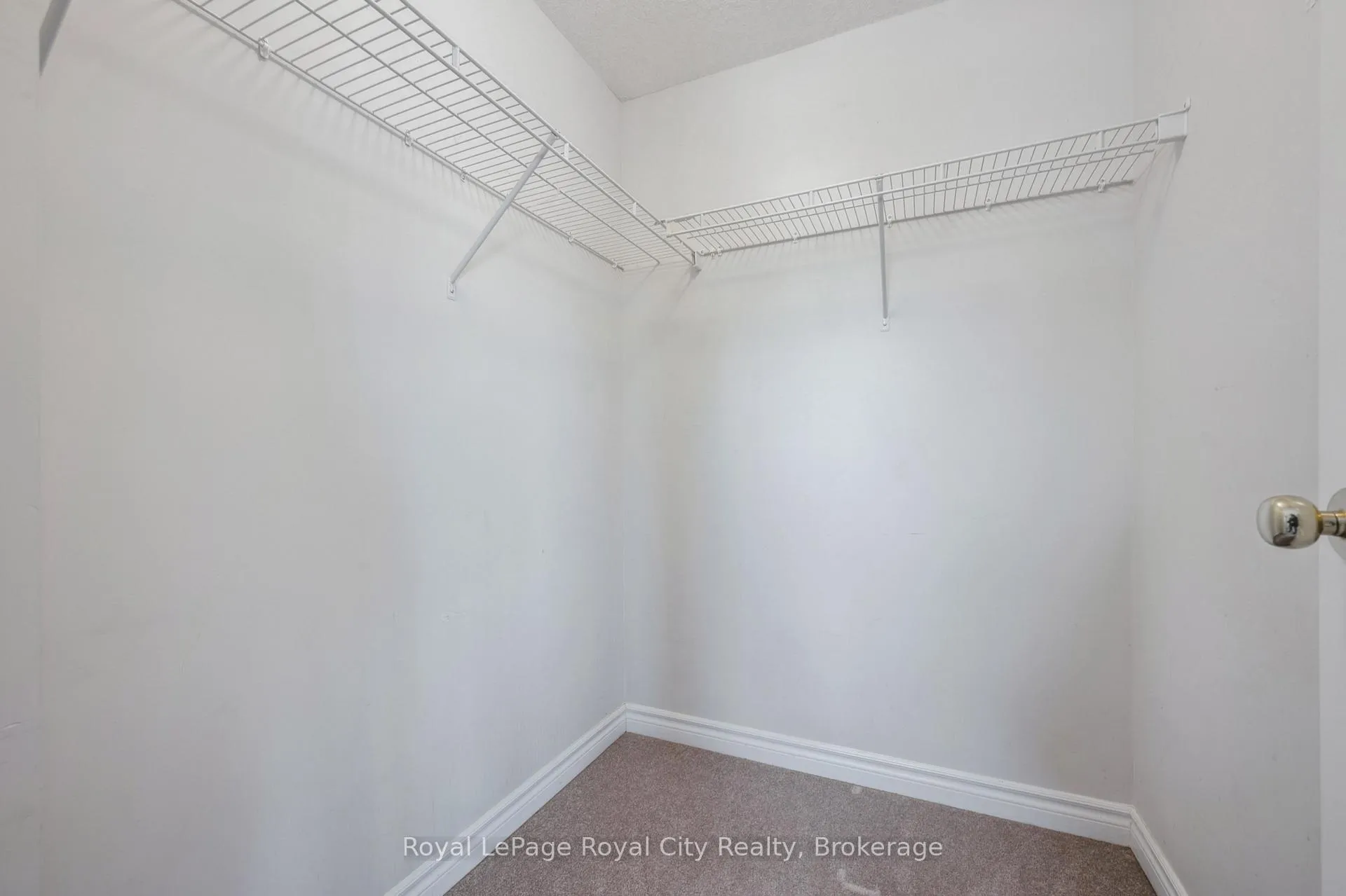 Photo 21 of 30 Darnell Road, Guelph, Kortright West — HOMEH