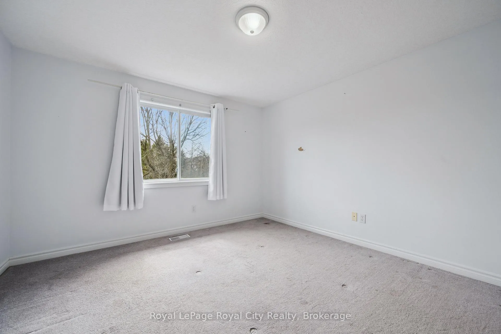 Photo 25 of 30 Darnell Road, Guelph, Kortright West — HOMEH
