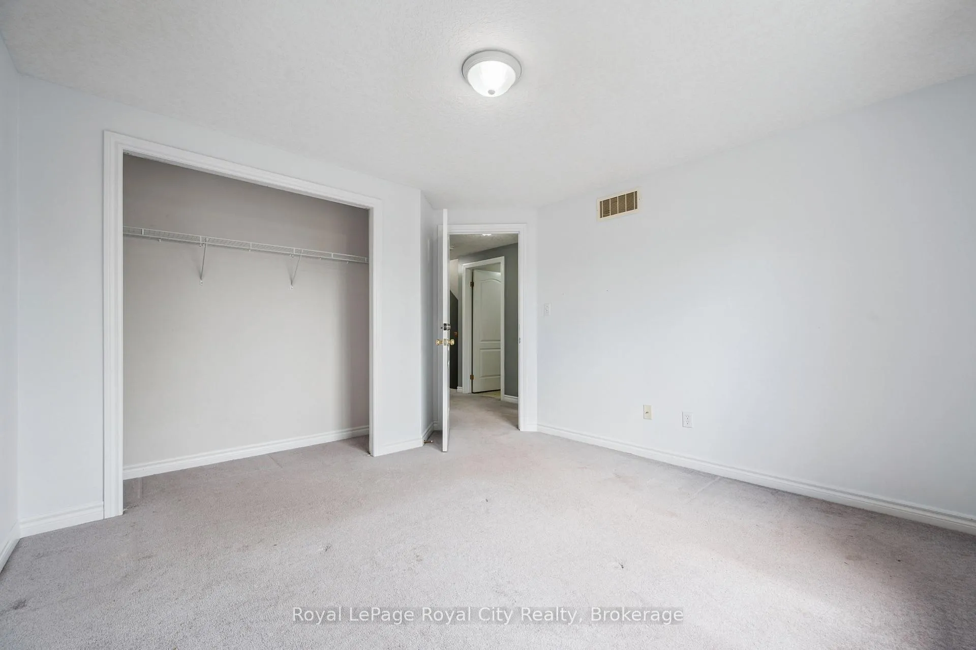 Photo 26 of 30 Darnell Road, Guelph, Kortright West — HOMEH