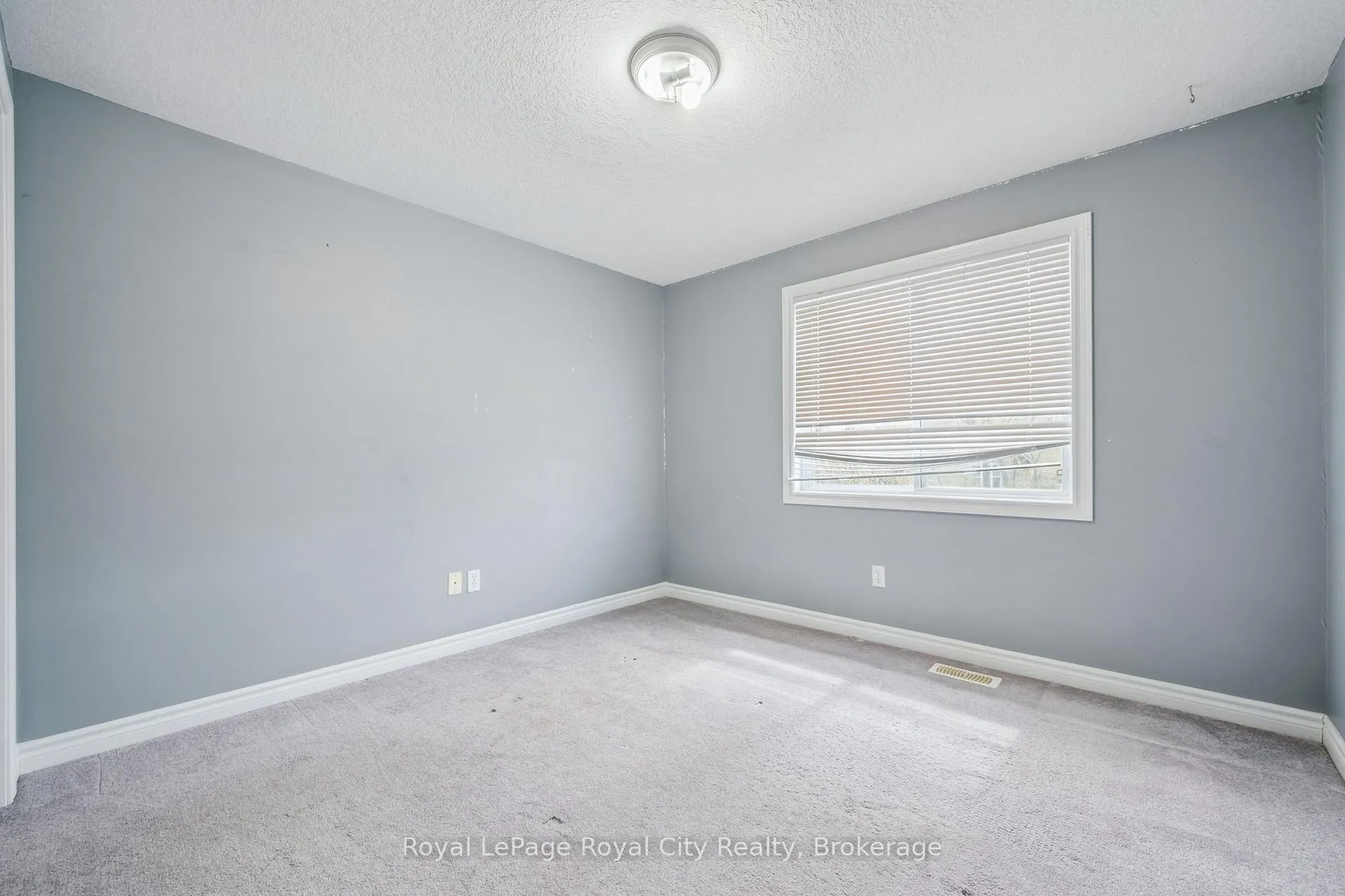 Photo 27 of 30 Darnell Road, Guelph, Kortright West — HOMEH