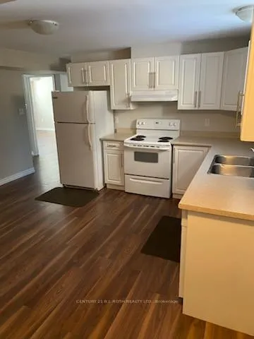 Photo 2 of 59 Sydenham Wells Crescent, Barrie, Georgian Drive — HOMEH