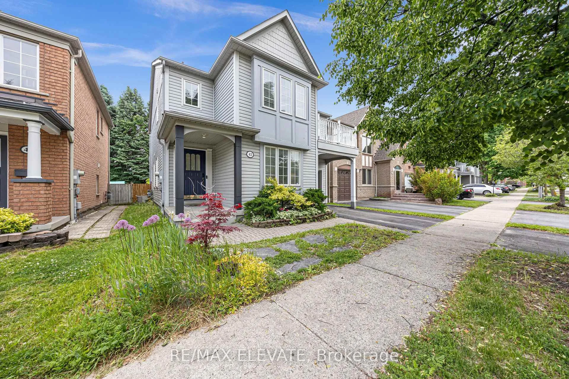 Photo 3 of 43 McSweeney Crescent, Ajax, Northwest Ajax — HOMEH
