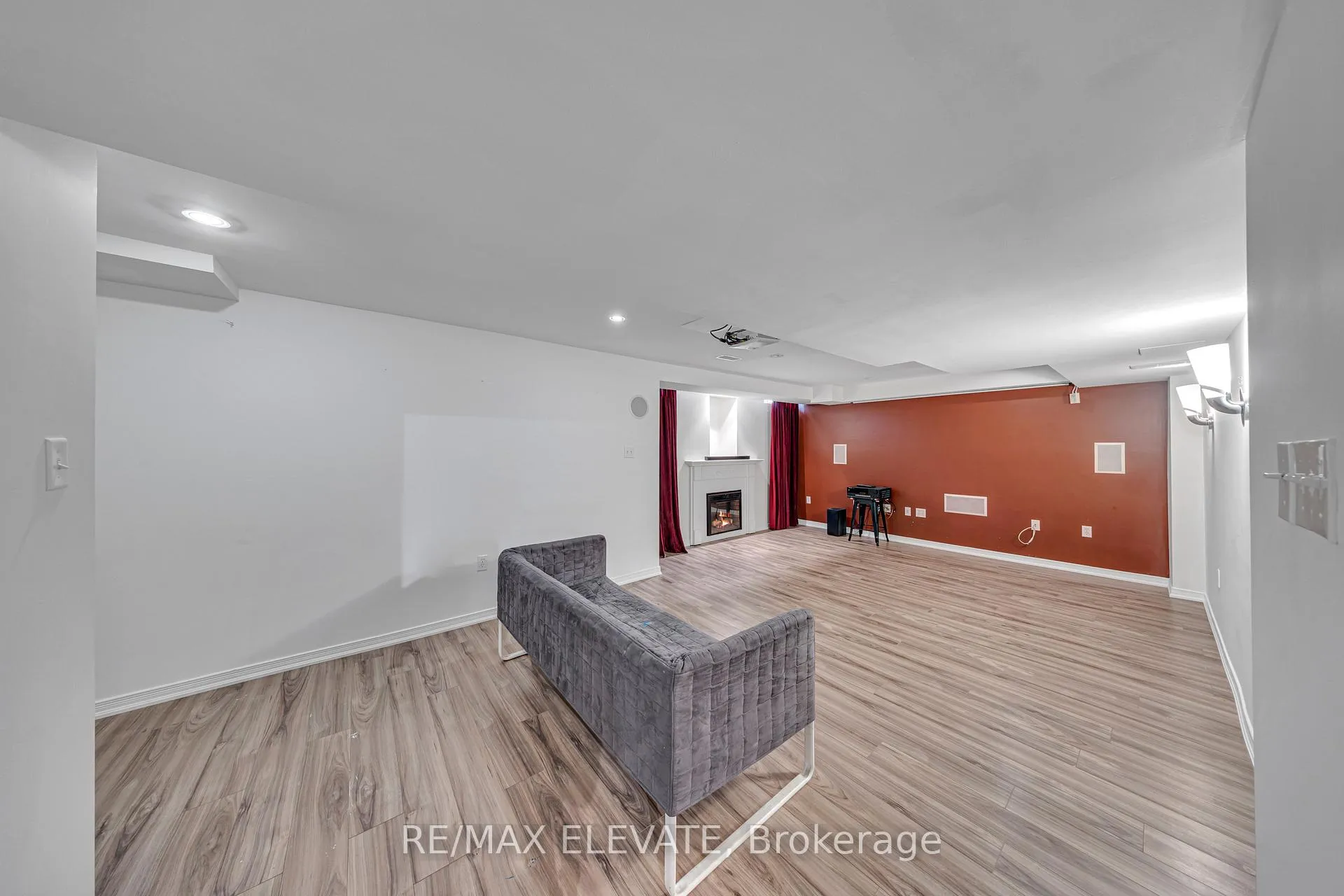 Photo 37 of 43 McSweeney Crescent, Ajax, Northwest Ajax — HOMEH