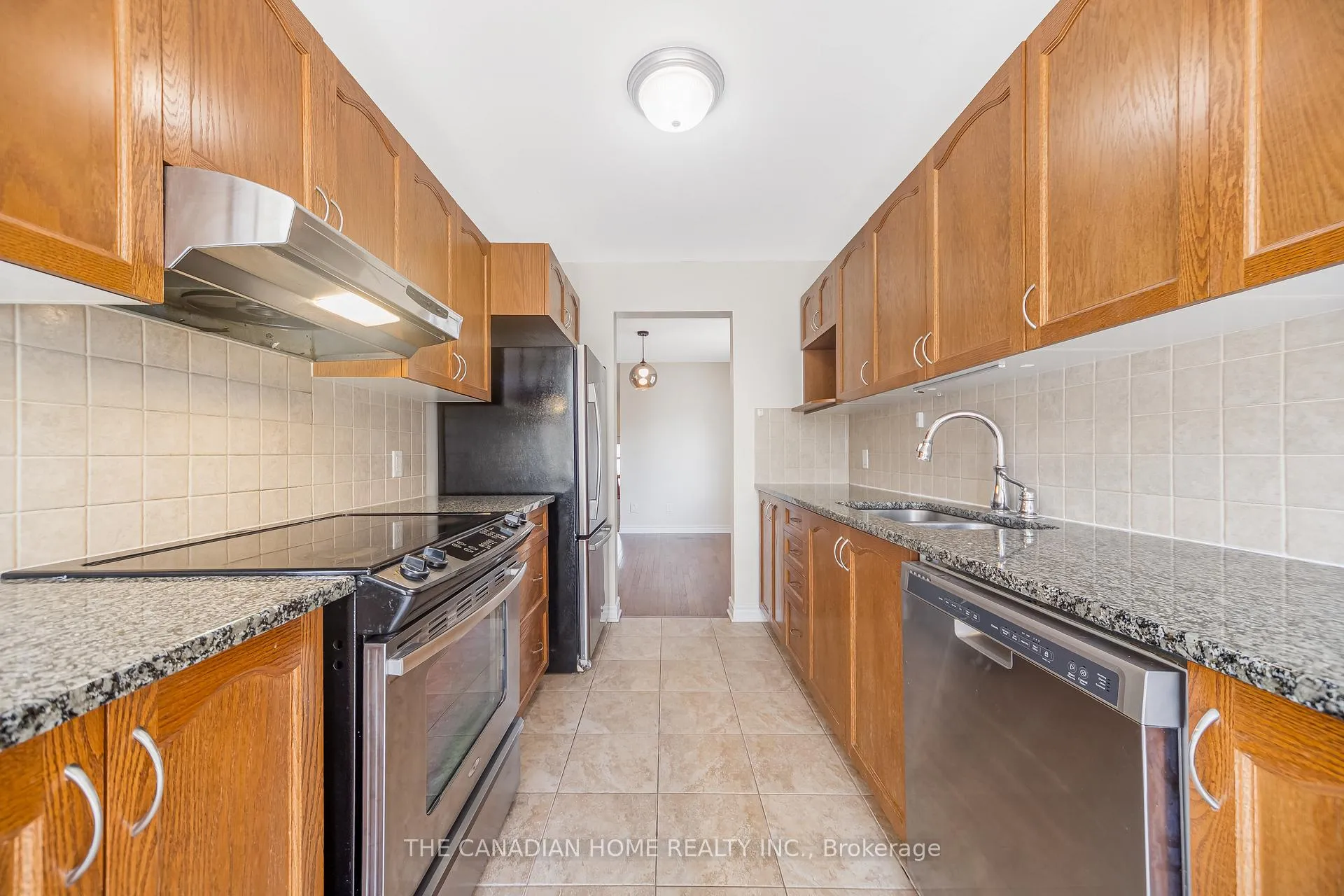 Photo 13 of 223 Garrity Crescent, Ottawa, Barrhaven - Strandherd — HOMEH