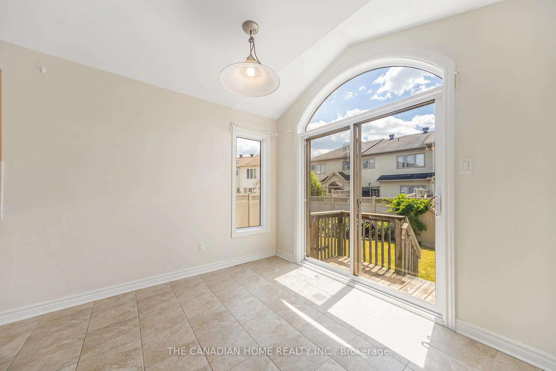 Photo 14 of 223 Garrity Crescent, Ottawa, Barrhaven - Strandherd — HOMEH