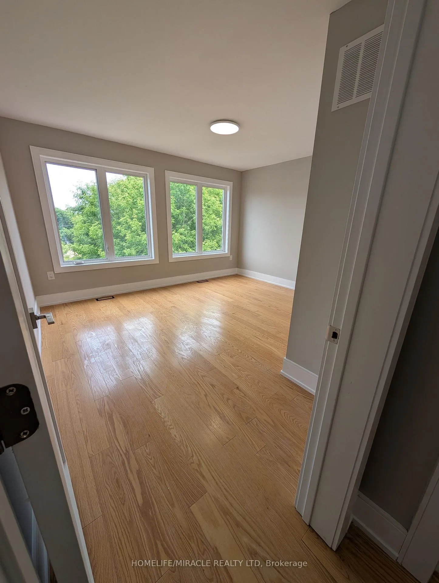Photo 5 of Unit Second floor, 2099 A Dufferin Street, Toronto, Oakwood Village — HOMEH