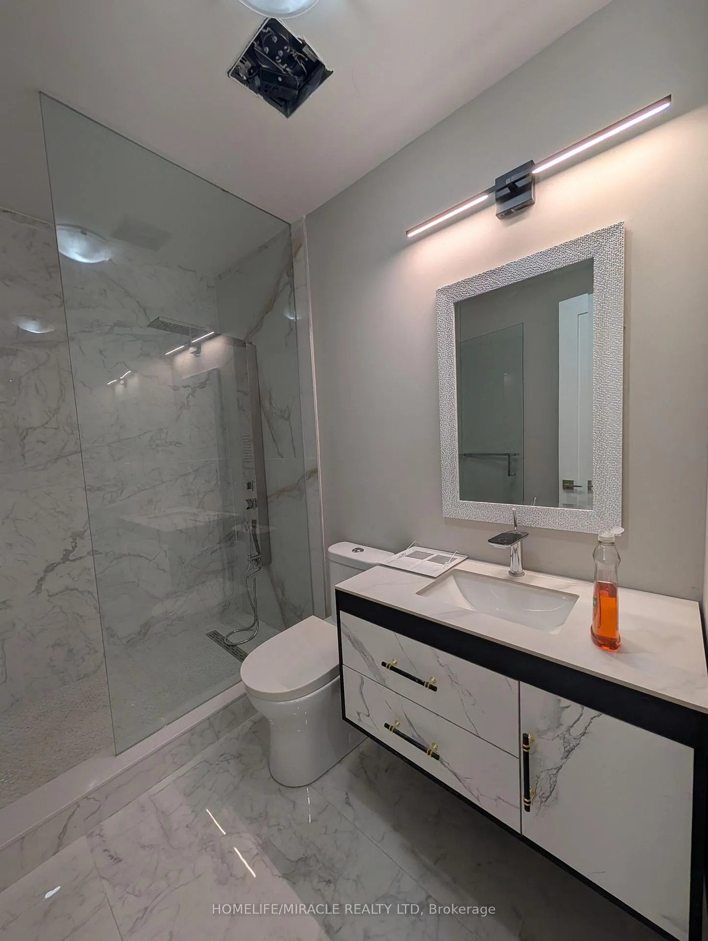 Photo 9 of Unit Second floor, 2099 A Dufferin Street, Toronto, Oakwood Village — HOMEH