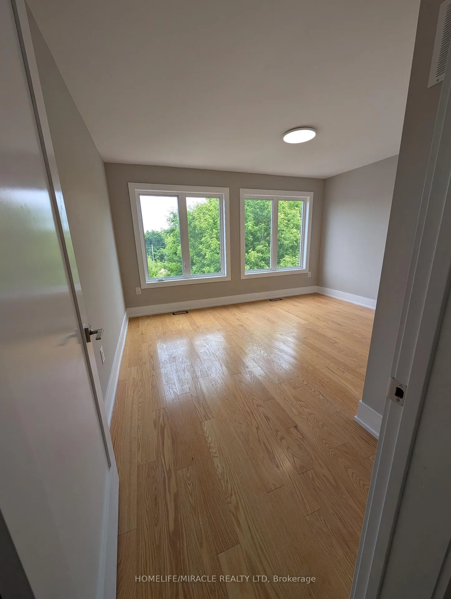 Photo 14 of Unit Second floor, 2099 A Dufferin Street, Toronto, Oakwood Village — HOMEH