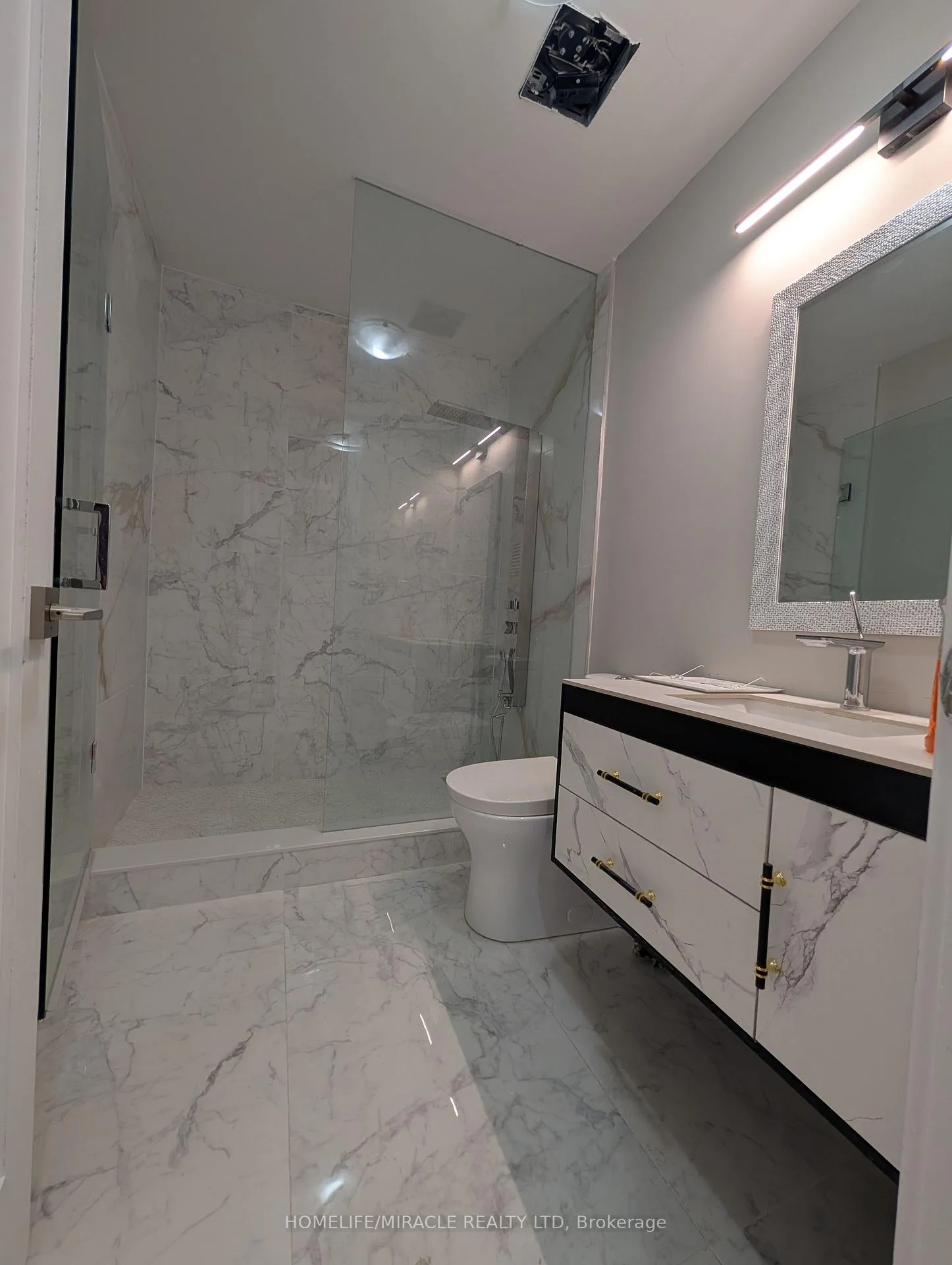 Photo 29 of Unit Second floor, 2099 A Dufferin Street, Toronto, Oakwood Village — HOMEH