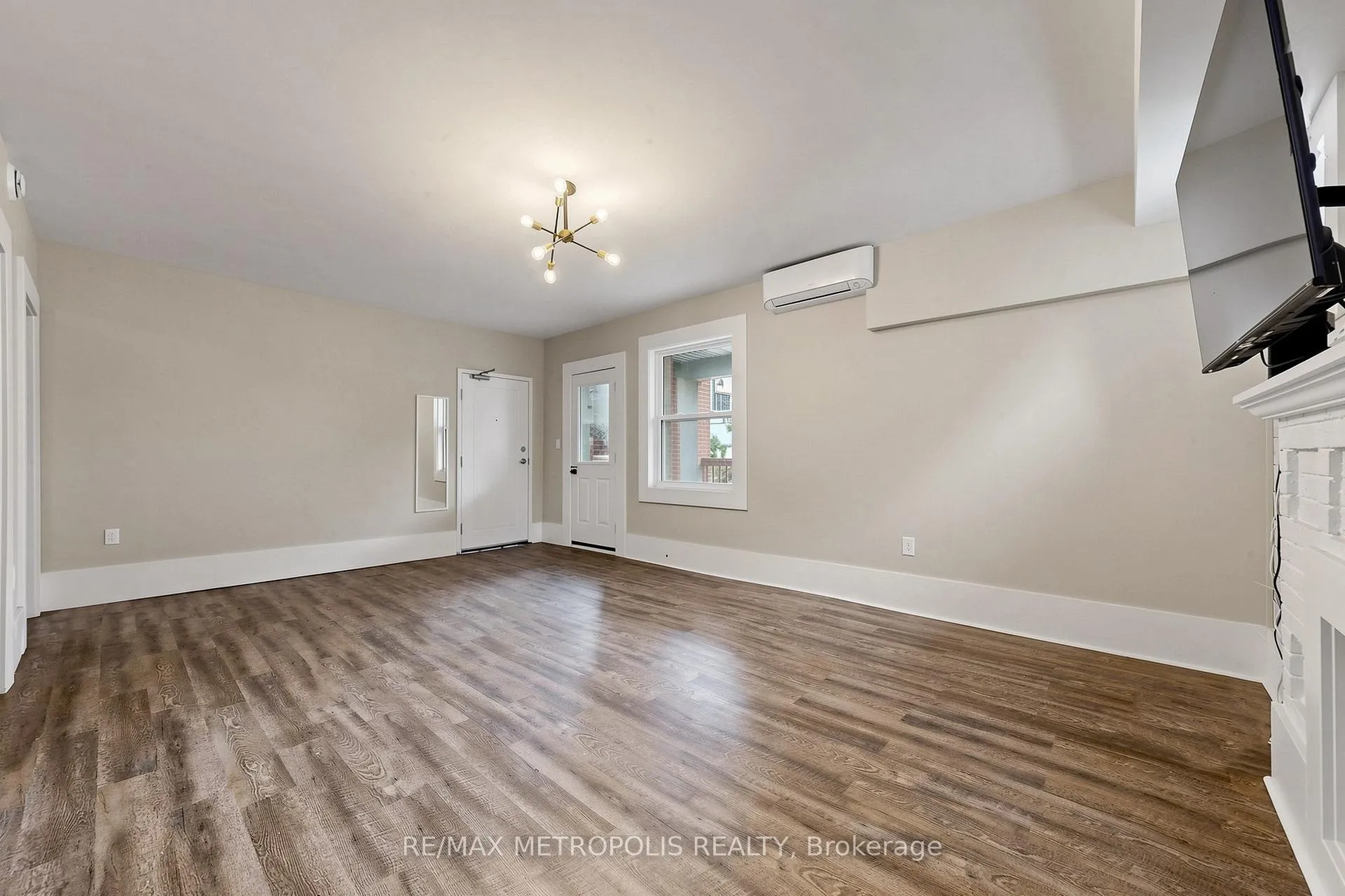 Photo 4 of 41 Albert Street, Hamilton, Blakeley — HOMEH
