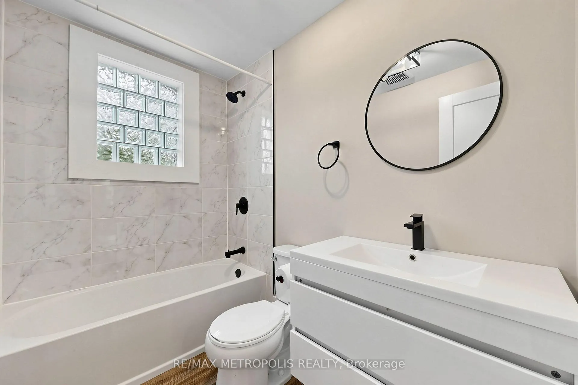Photo 10 of 41 Albert Street, Hamilton, Blakeley — HOMEH