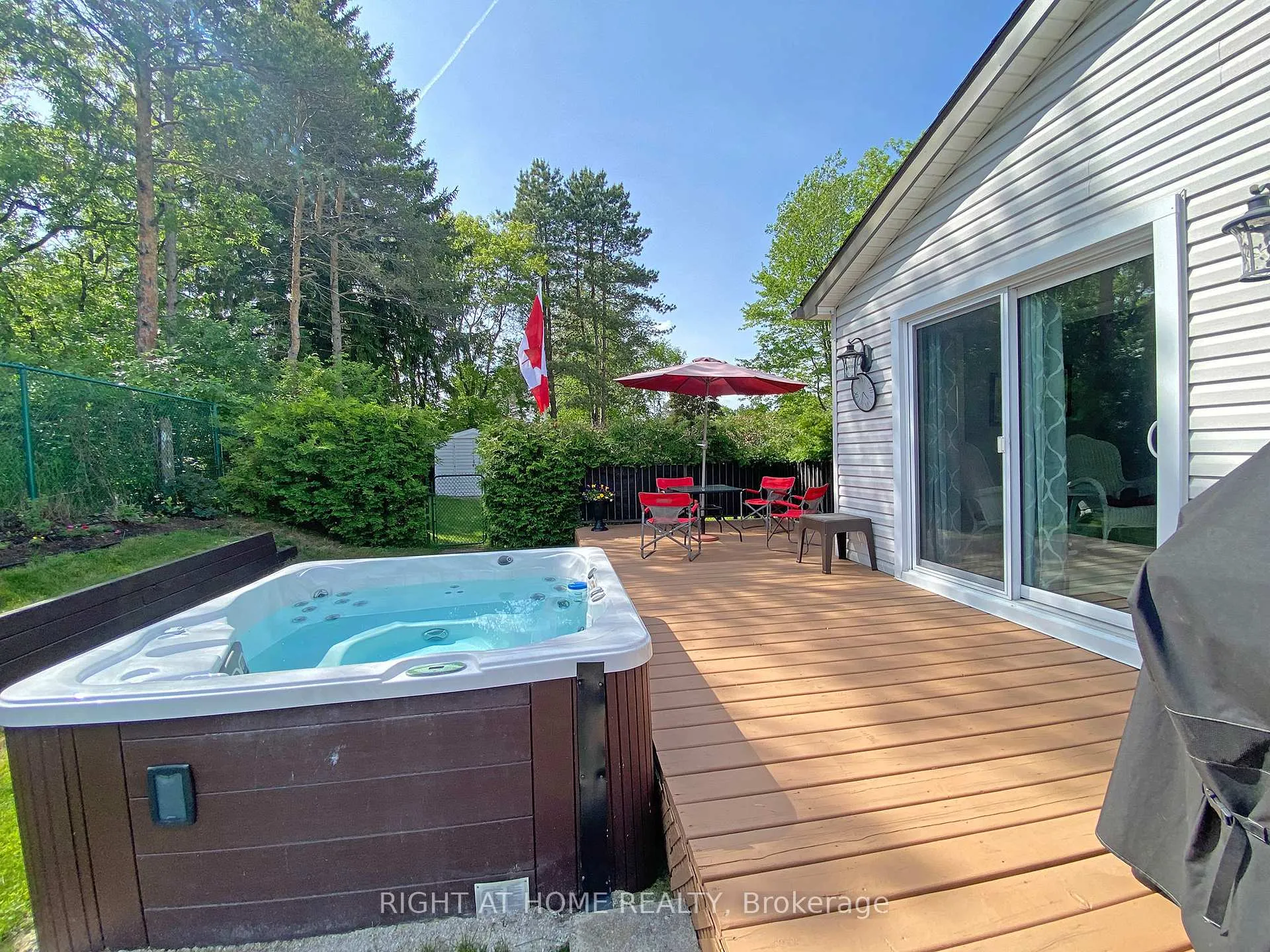 Photo 25 of 10 Munro Street, Caledon, Palgrave — HOMEH