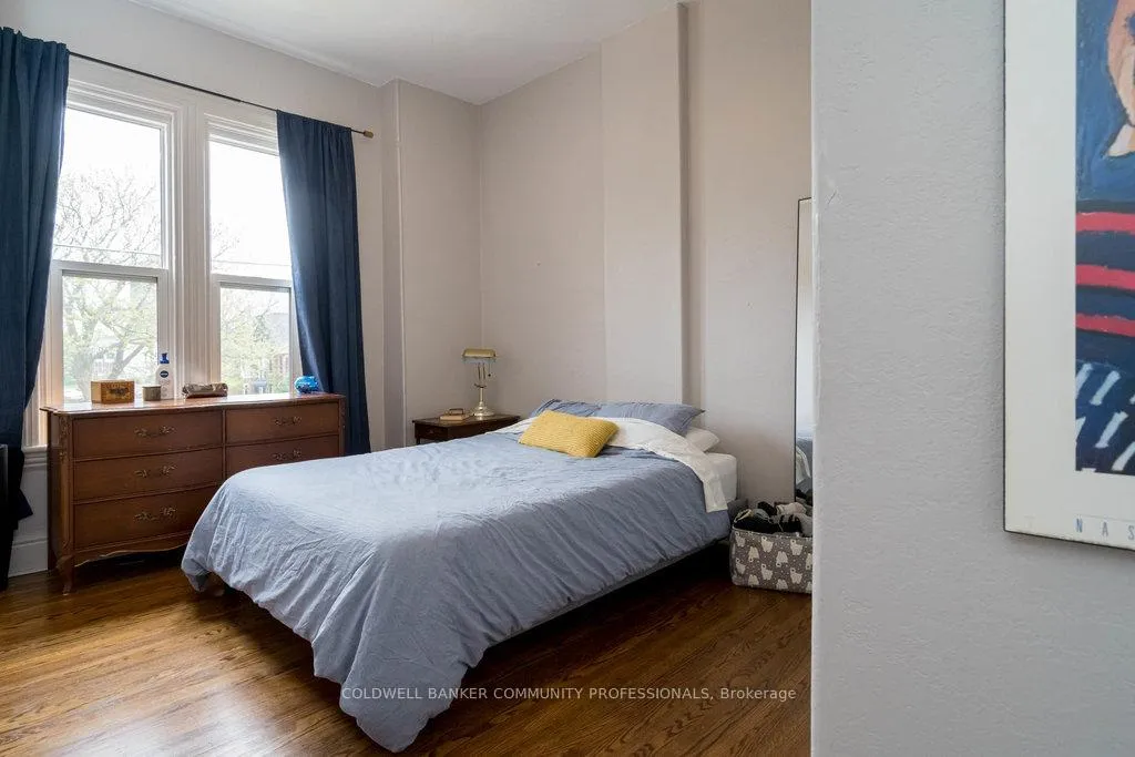 Photo 6 of 146 Forest Avenue, Hamilton, Corktown — HOMEH