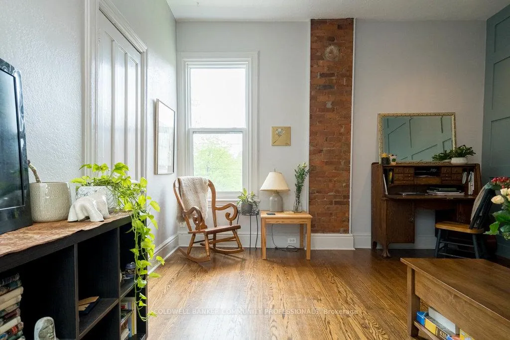 Photo 10 of 146 Forest Avenue, Hamilton, Corktown — HOMEH