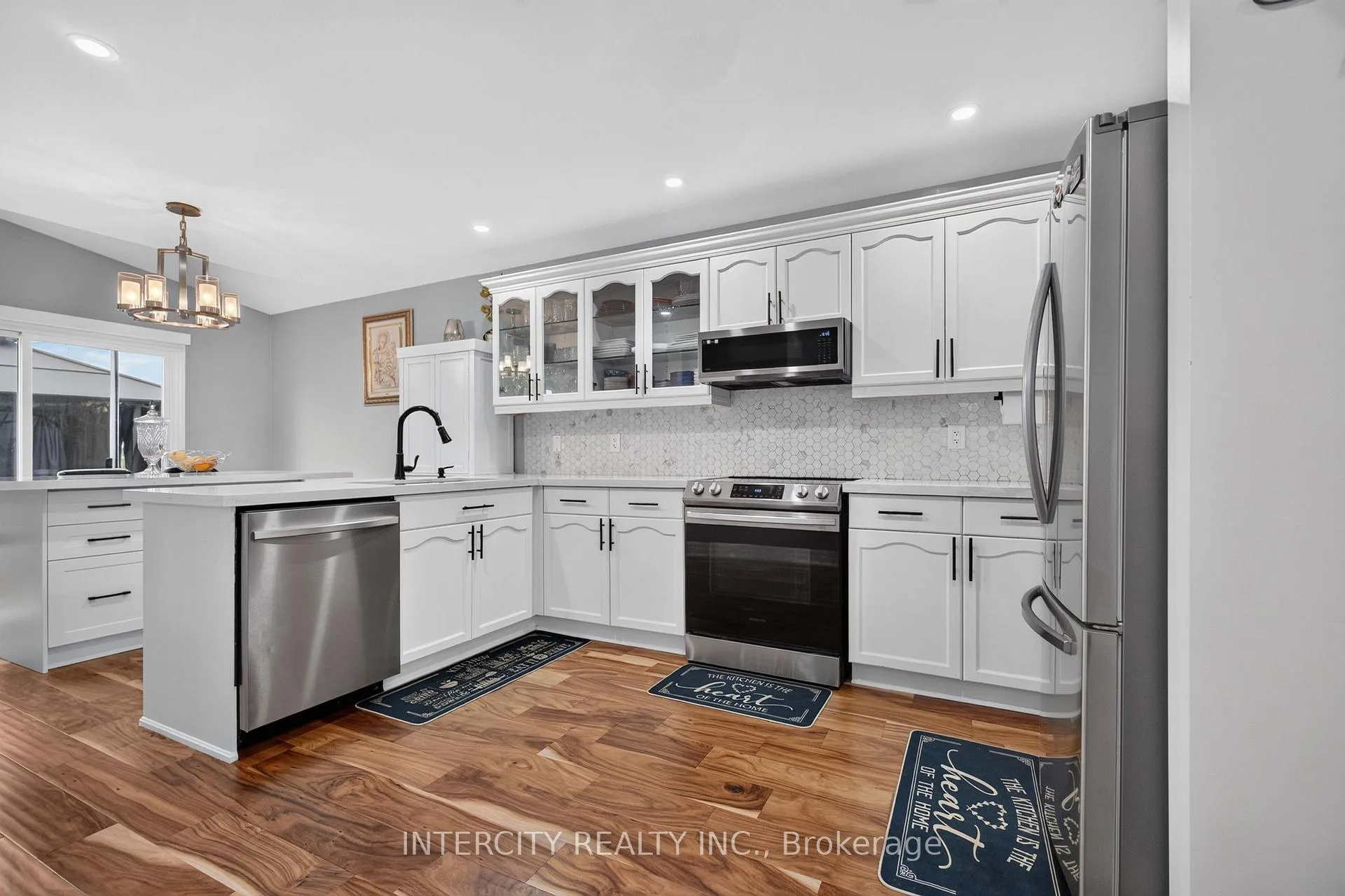 Photo 18 of 2560 Meadowgate Boulevard, London, South U — HOMEH
