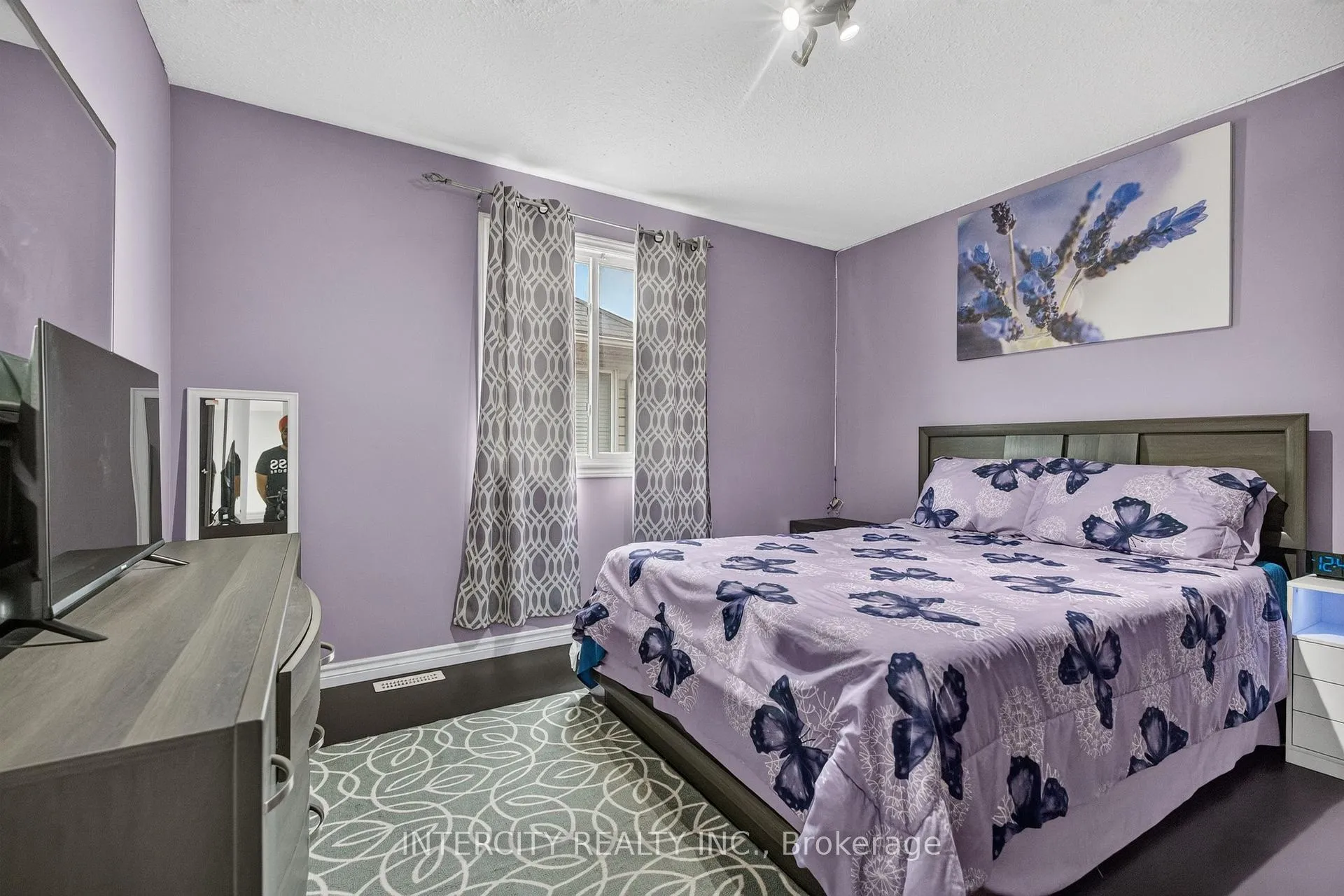 Photo 23 of 2560 Meadowgate Boulevard, London, South U — HOMEH