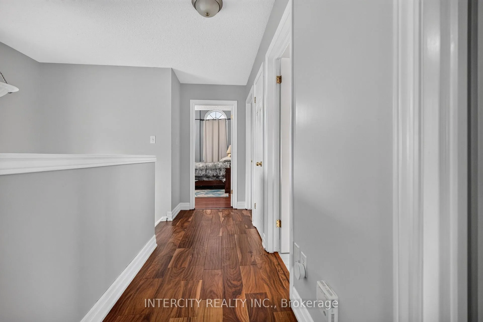 Photo 29 of 2560 Meadowgate Boulevard, London, South U — HOMEH