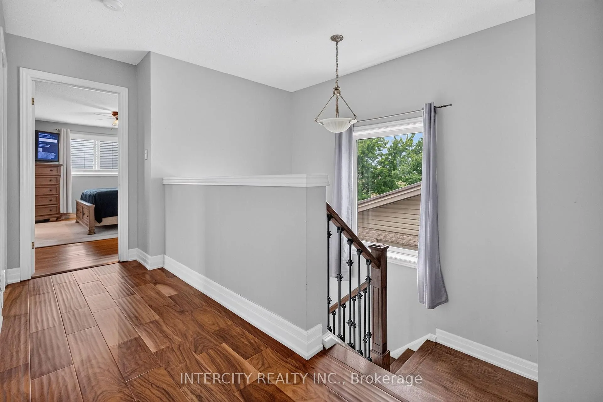 Photo 30 of 2560 Meadowgate Boulevard, London, South U — HOMEH