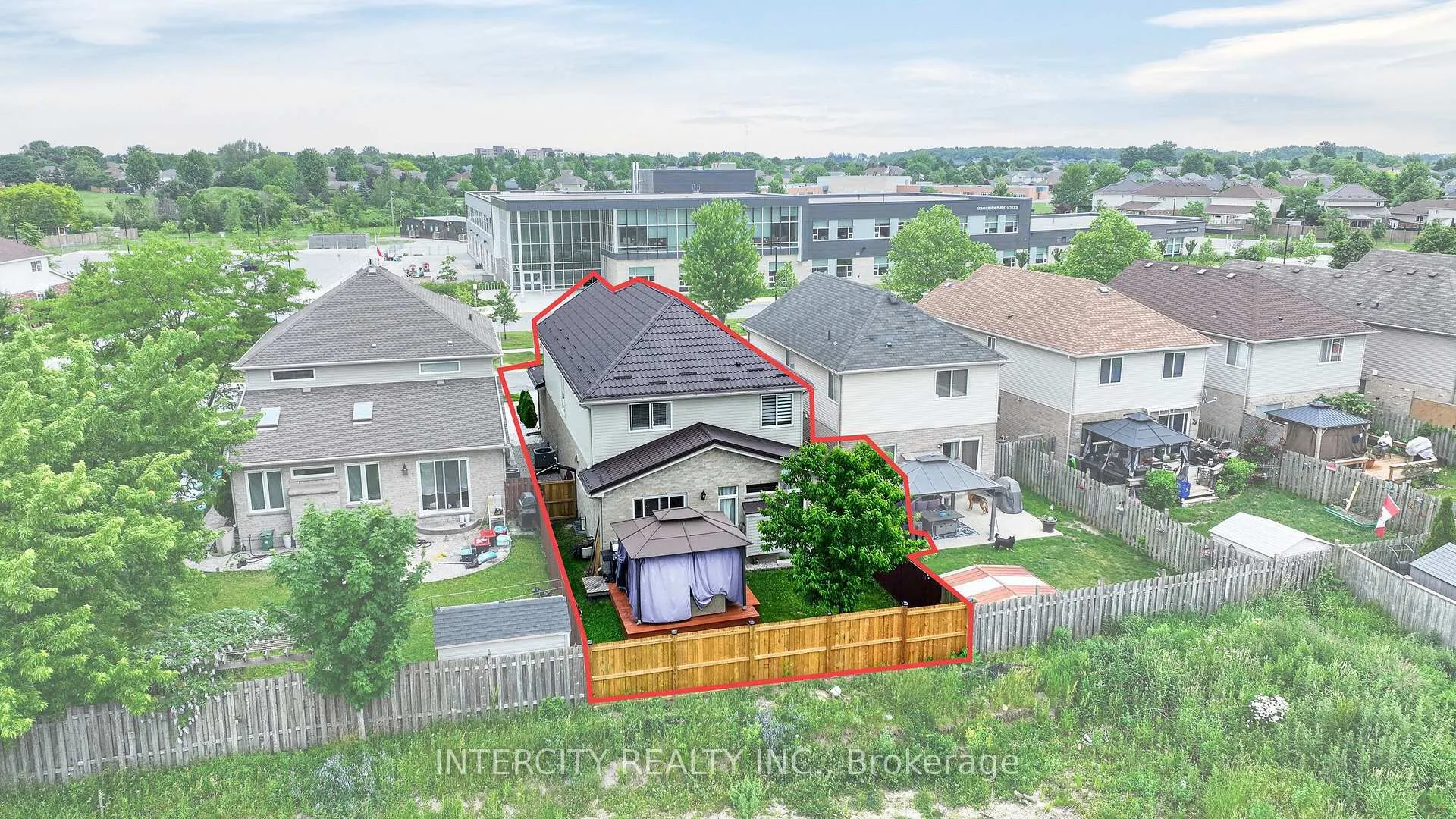 Photo 36 of 2560 Meadowgate Boulevard, London, South U — HOMEH