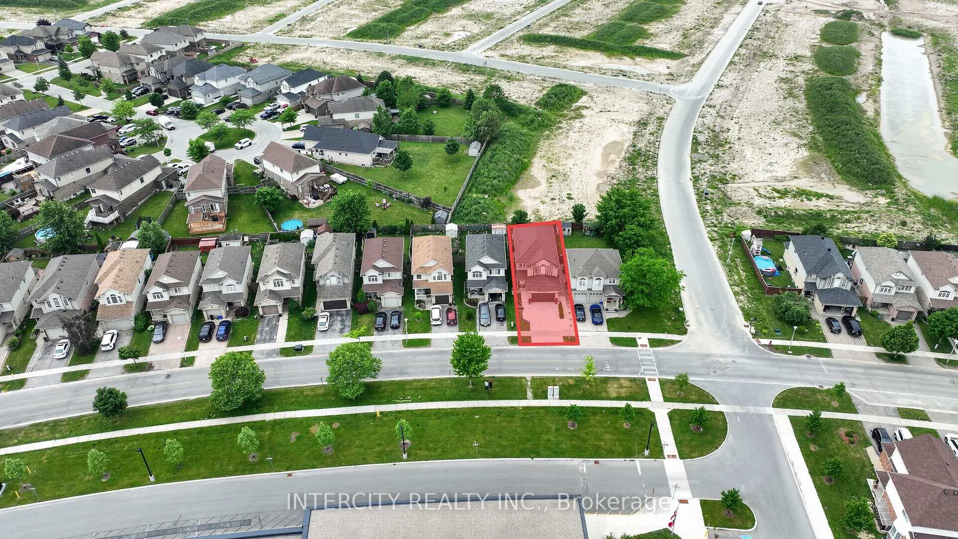 Photo 37 of 2560 Meadowgate Boulevard, London, South U — HOMEH