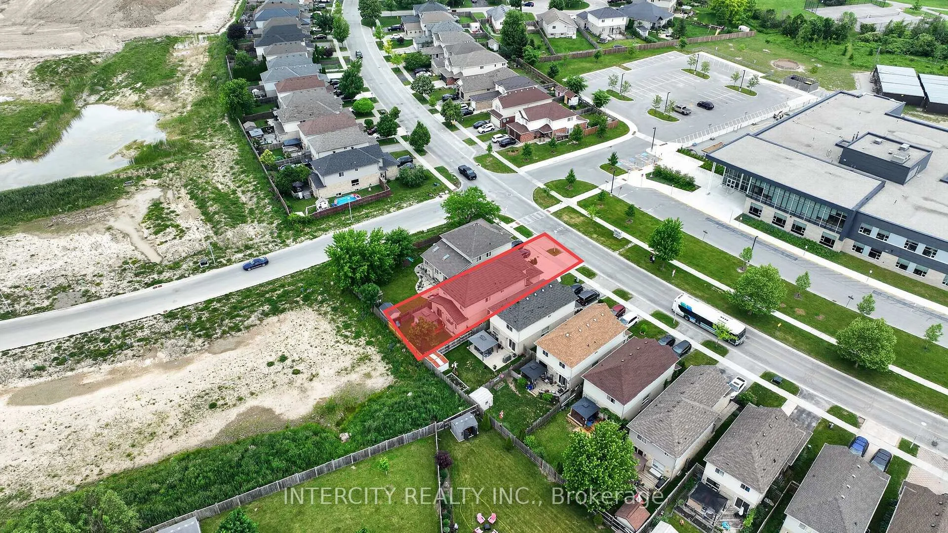Photo 38 of 2560 Meadowgate Boulevard, London, South U — HOMEH