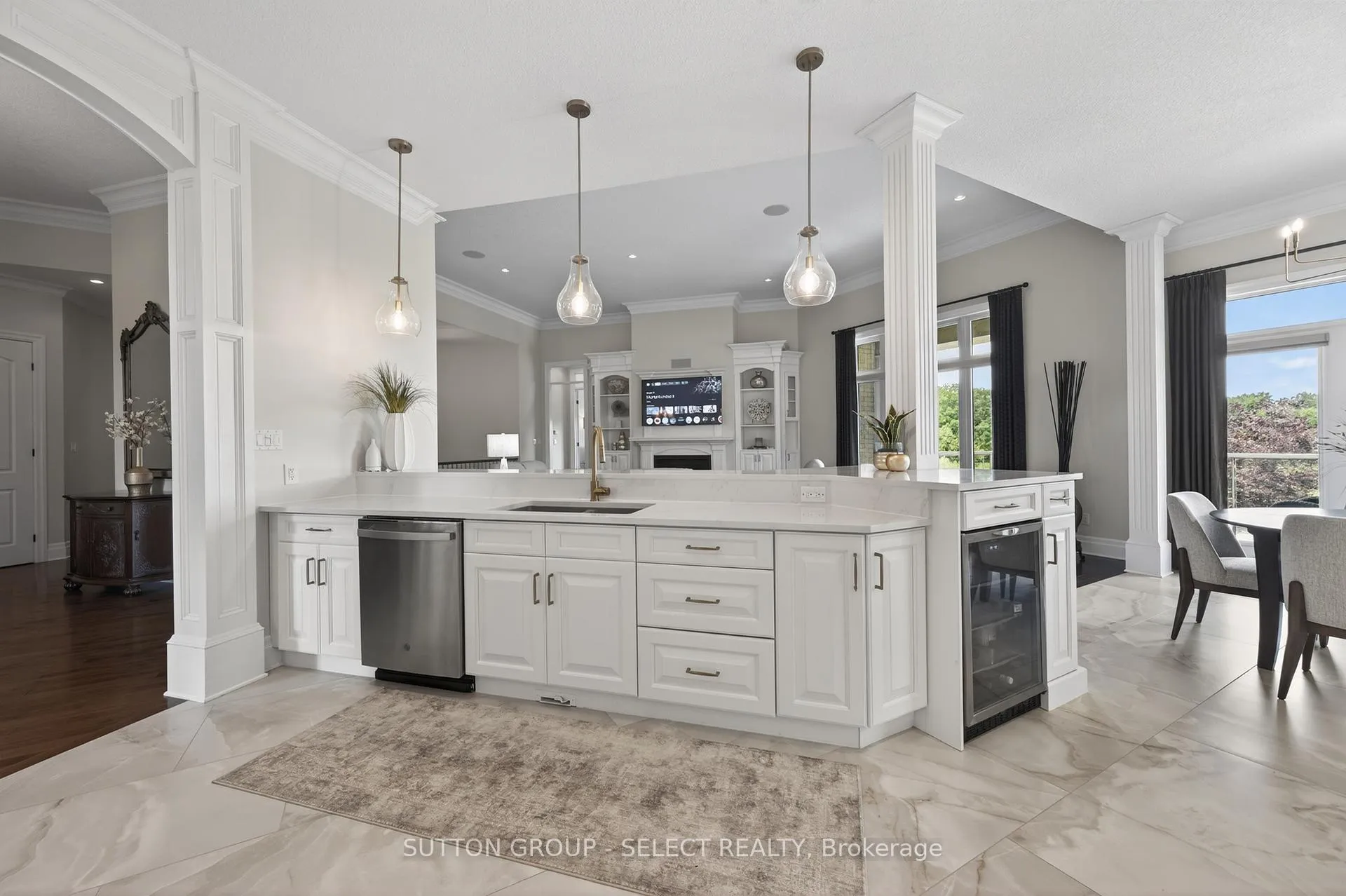 Photo 11 of 1898 Riverbend Road, London, South A — HOMEH