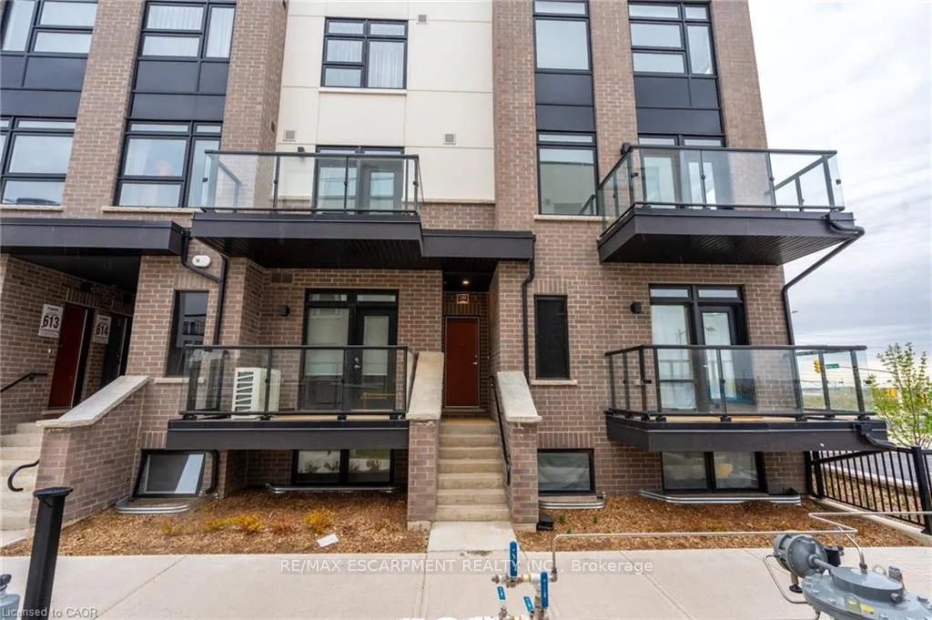 Photo 2 of Unit 119, 1585 Rose Way, Milton, Cobban — HOMEH