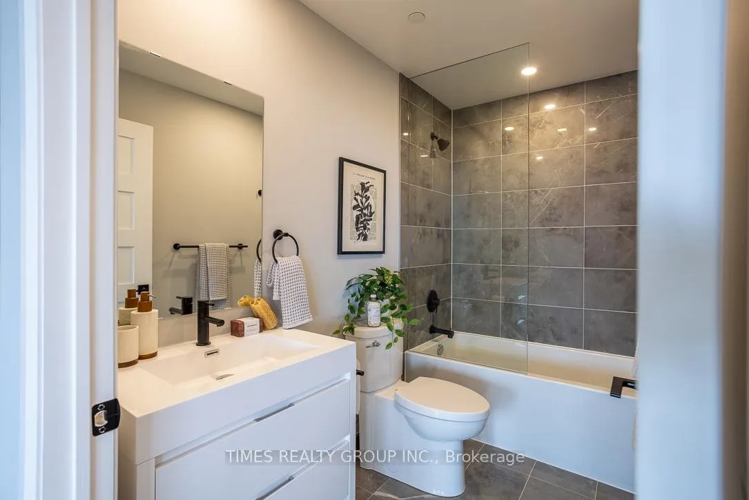 Photo 9 of Unit 903, 195 Hunter Street E, Peterborough, Ashburnham Ward 4 — HOMEH