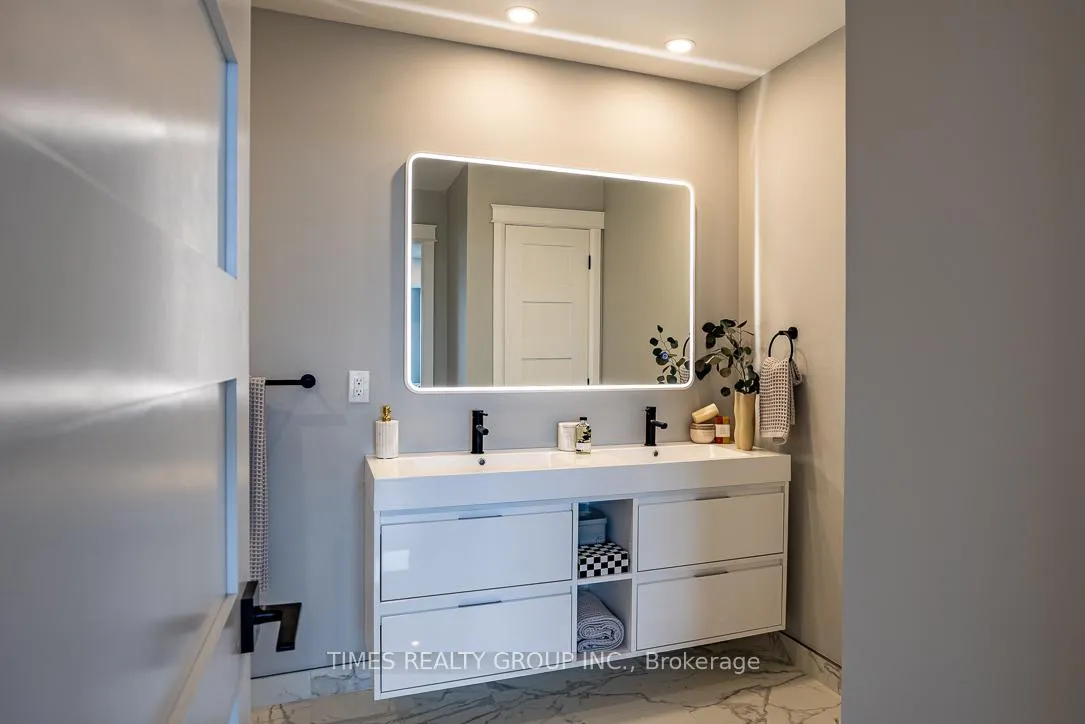Photo 14 of Unit 903, 195 Hunter Street E, Peterborough, Ashburnham Ward 4 — HOMEH