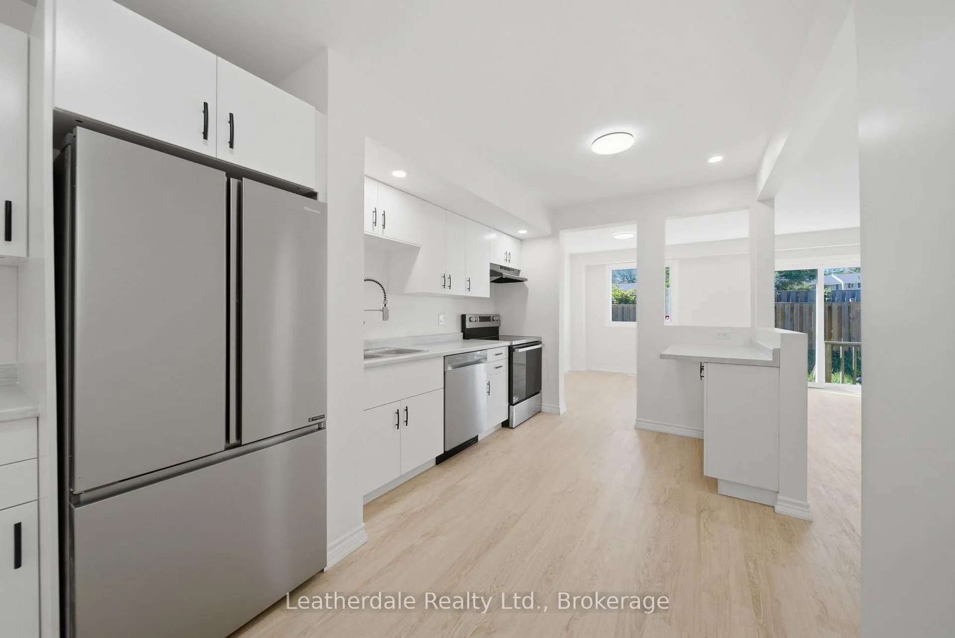 Photo 5 of Unit 21, 325 West Street N, Orillia — HOMEH