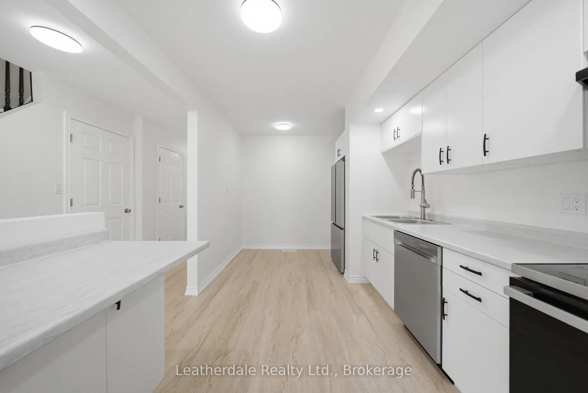 Photo 6 of Unit 21, 325 West Street N, Orillia — HOMEH