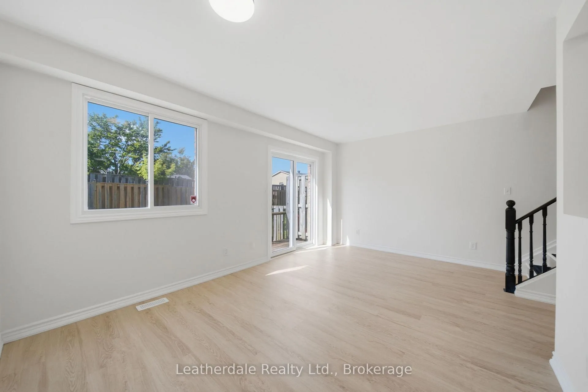 Photo 13 of Unit 21, 325 West Street N, Orillia — HOMEH