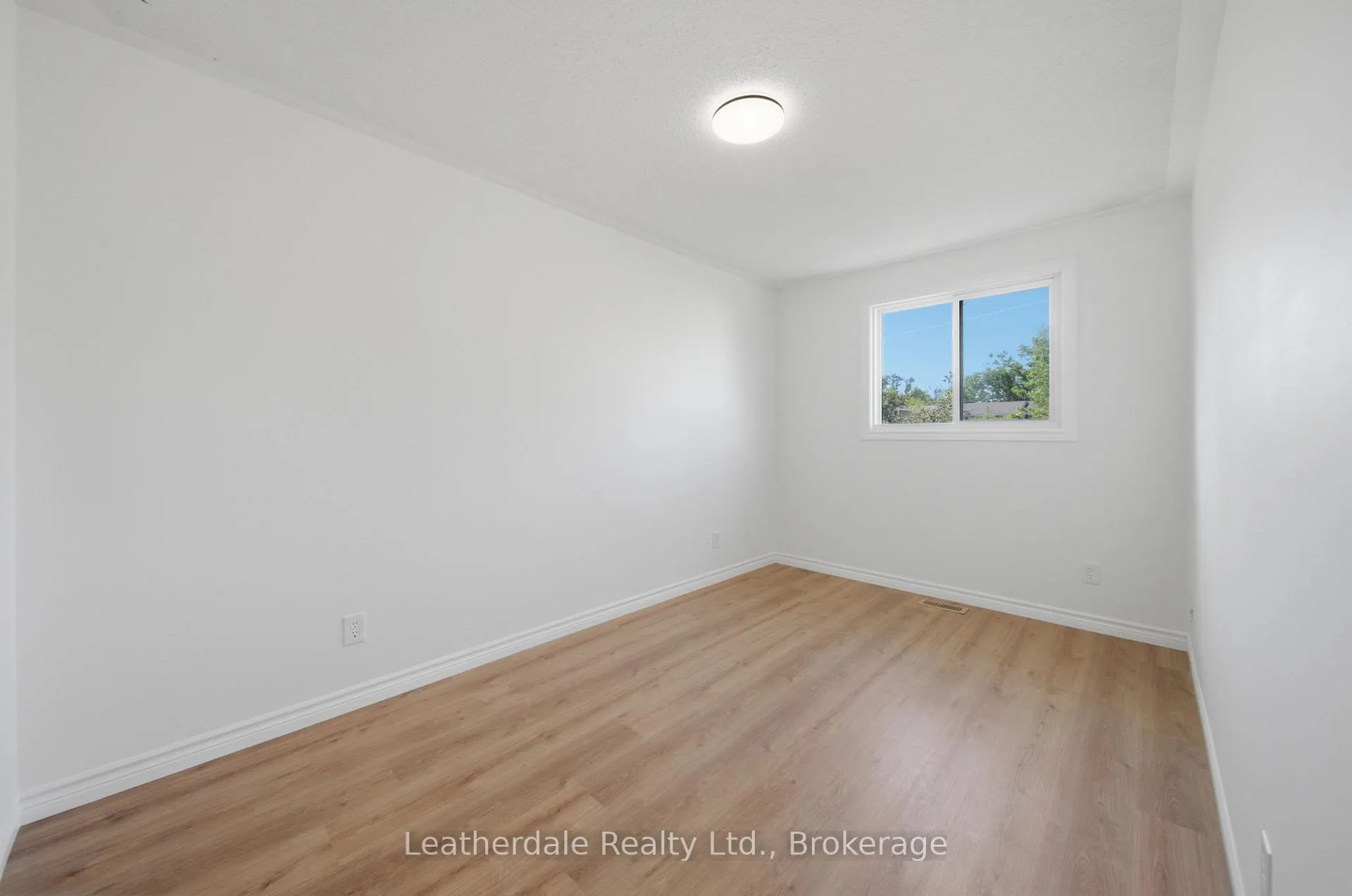 Photo 25 of Unit 21, 325 West Street N, Orillia — HOMEH