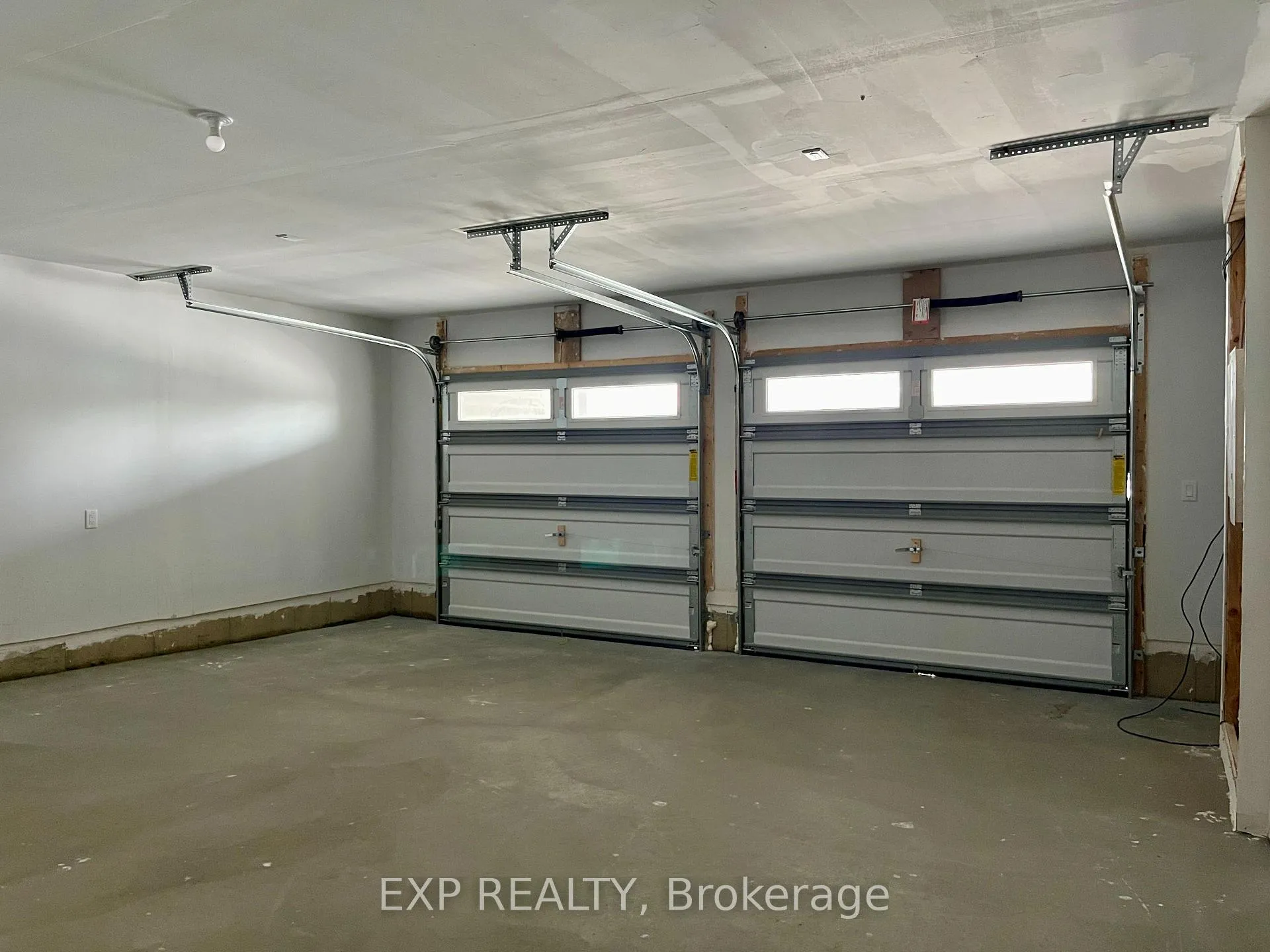 Photo 17 of 116 blick Crescent, Aurora, Bayview Northeast — HOMEH