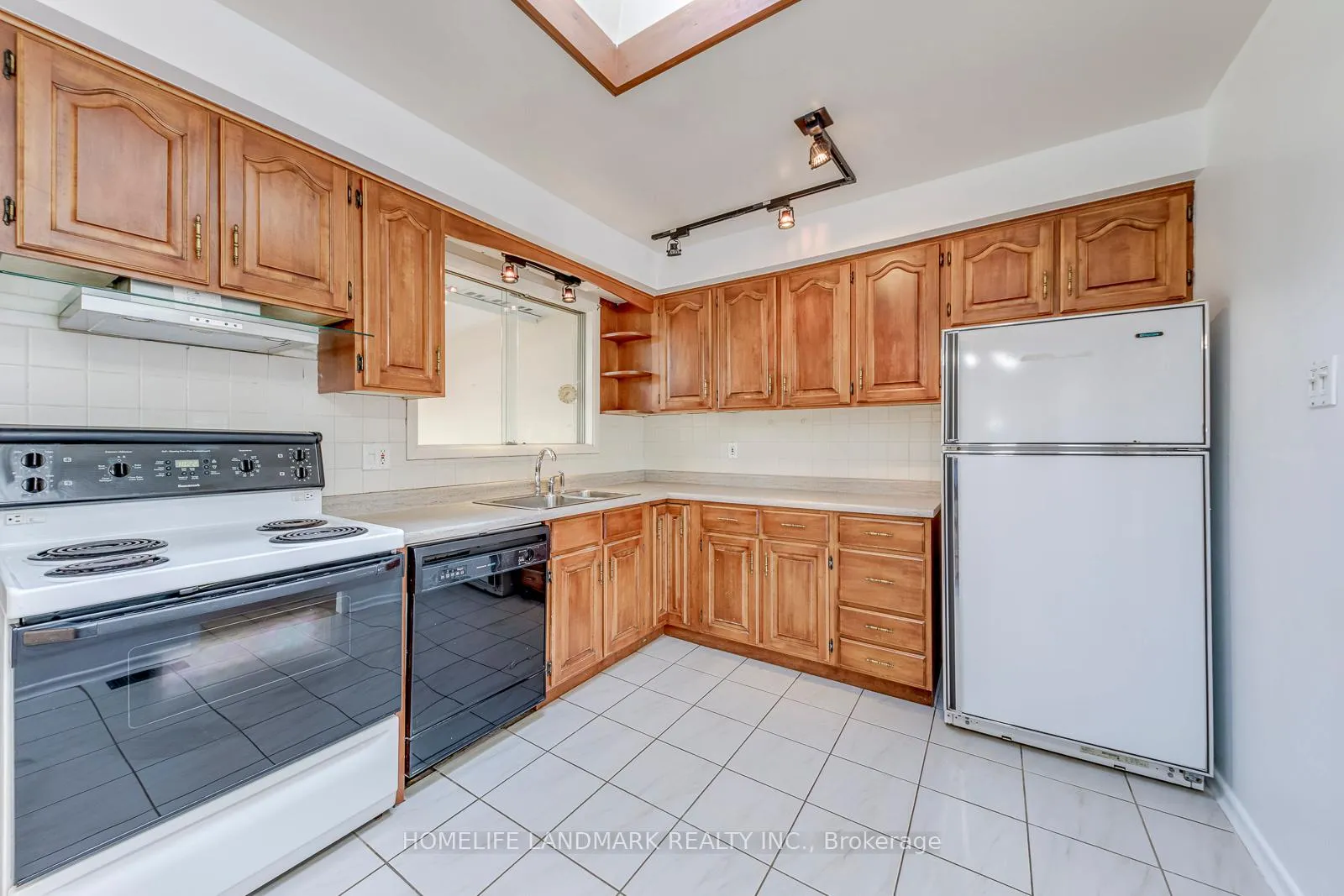 Photo 13 of 14 Lorraine Drive, Hamilton, Berrisfield — HOMEH