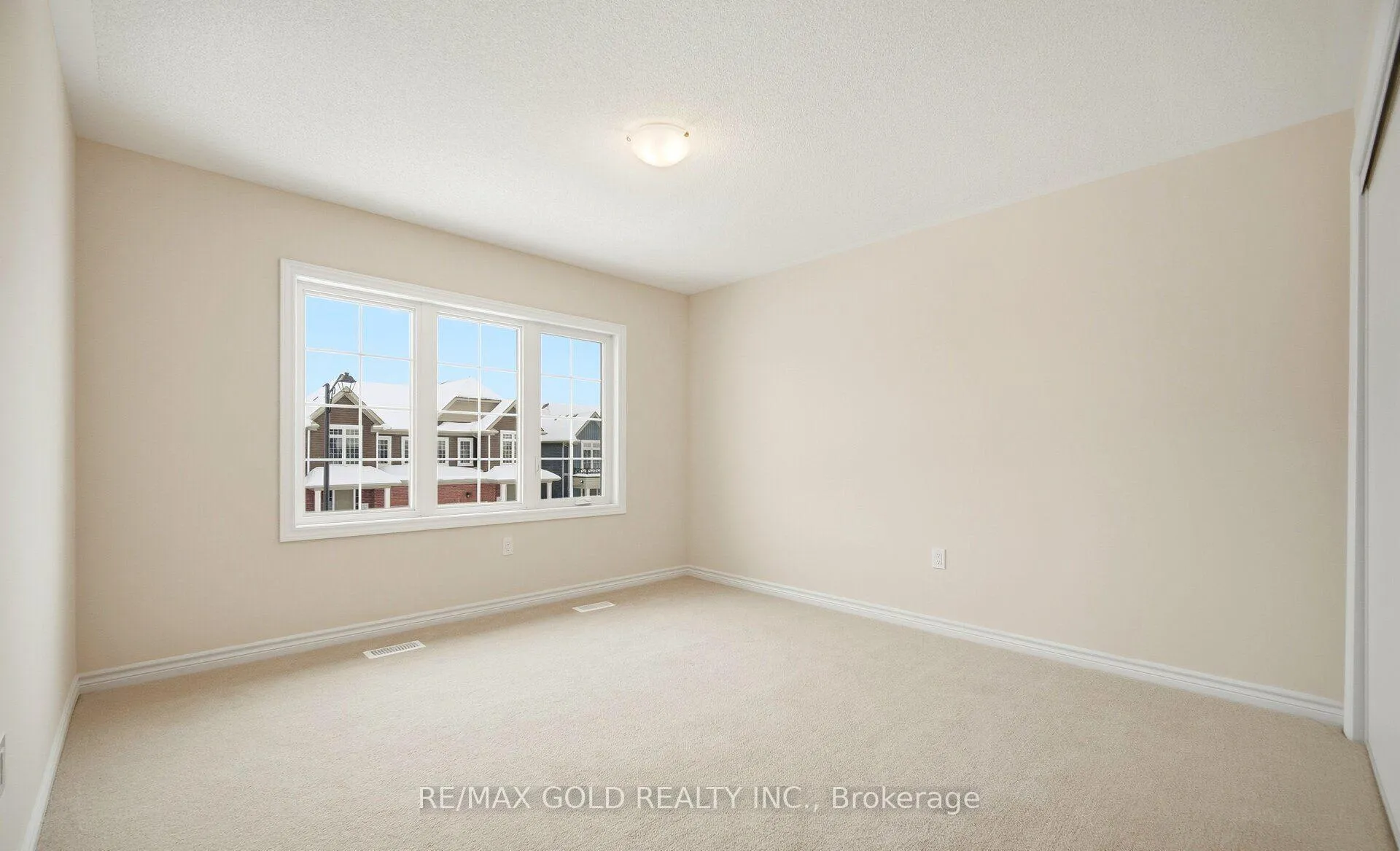 Photo 18 of 139 Mcgill Avenue, Erin — HOMEH