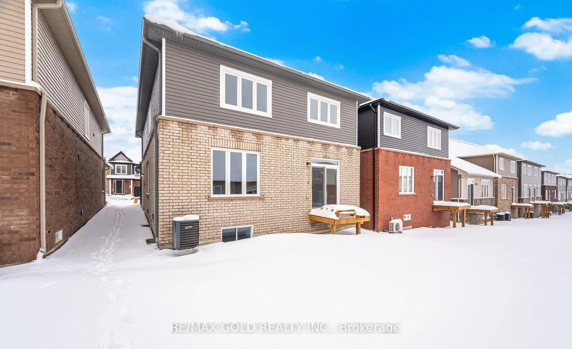 Photo 43 of 139 Mcgill Avenue, Erin — HOMEH