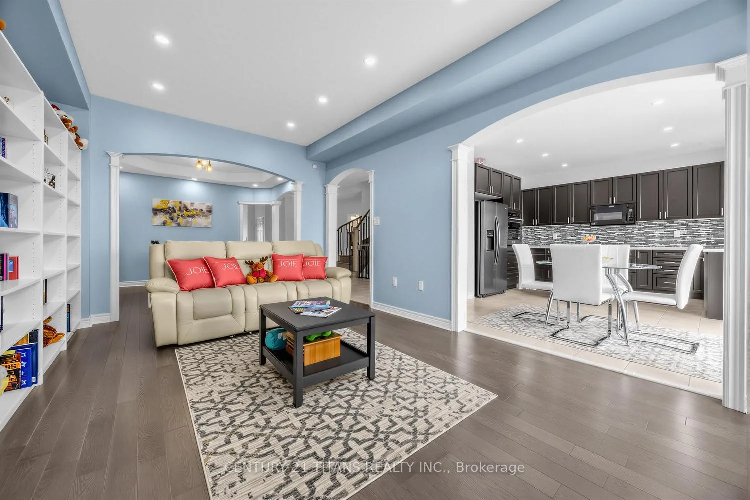 Photo 8 of 719 Audley Road S, Ajax, South East — HOMEH