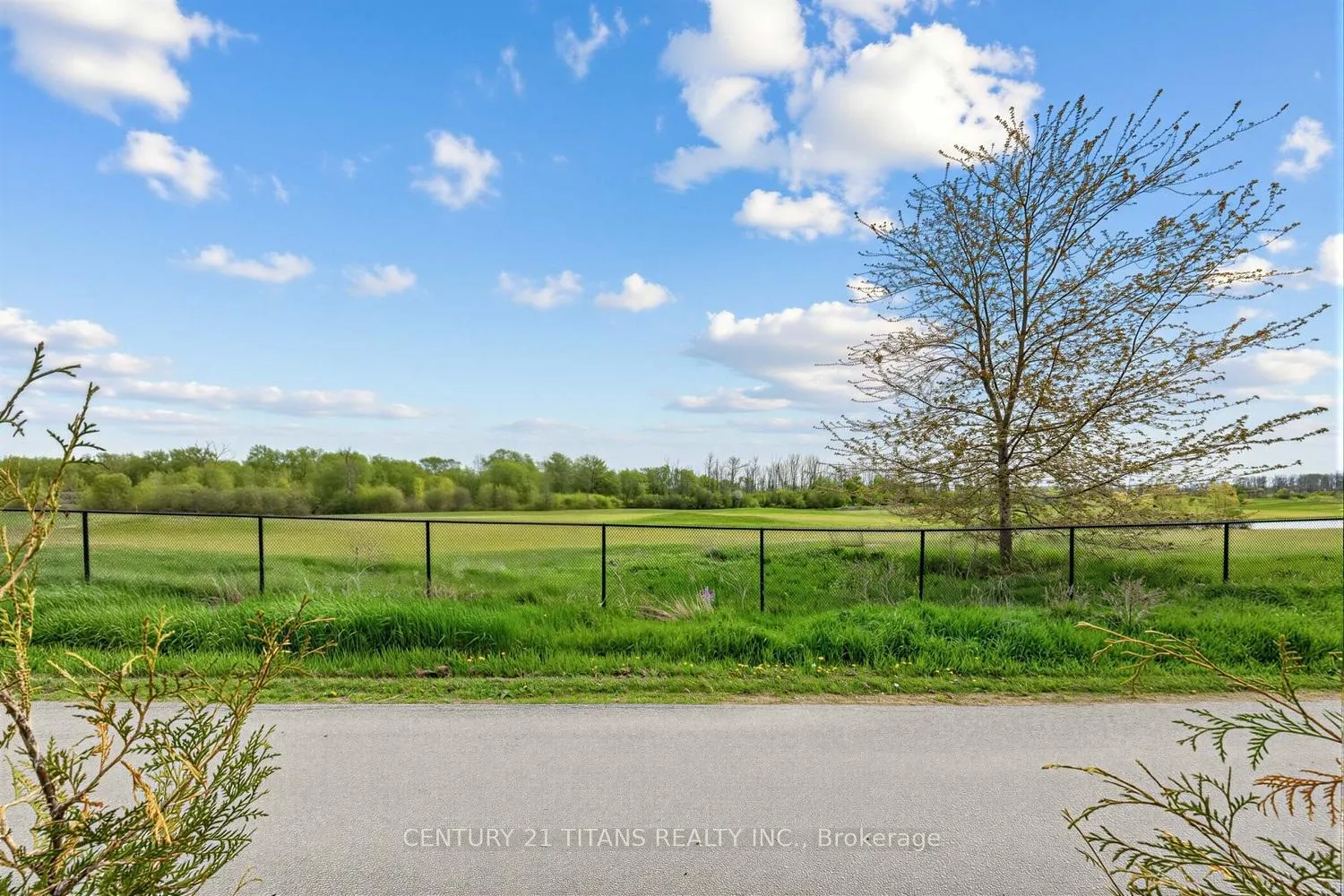 Photo 37 of 719 Audley Road S, Ajax, South East — HOMEH
