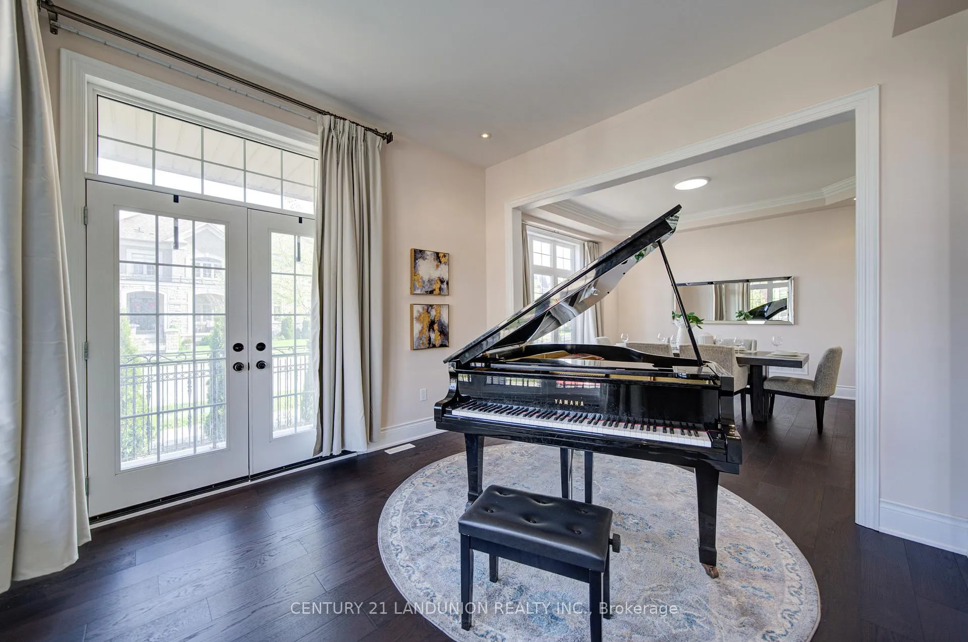 Photo 6 of 101 Silver Sterling Crescent, Vaughan, Vellore Village — HOMEH