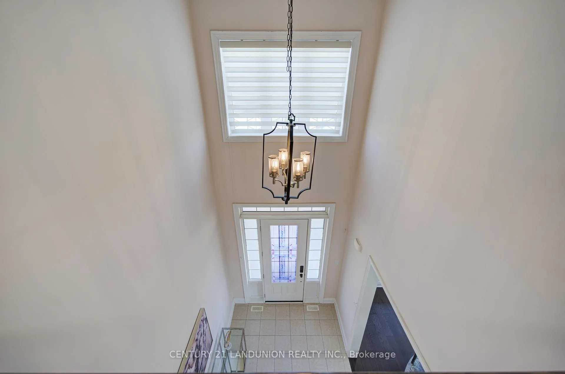 Photo 26 of 101 Silver Sterling Crescent, Vaughan, Vellore Village — HOMEH