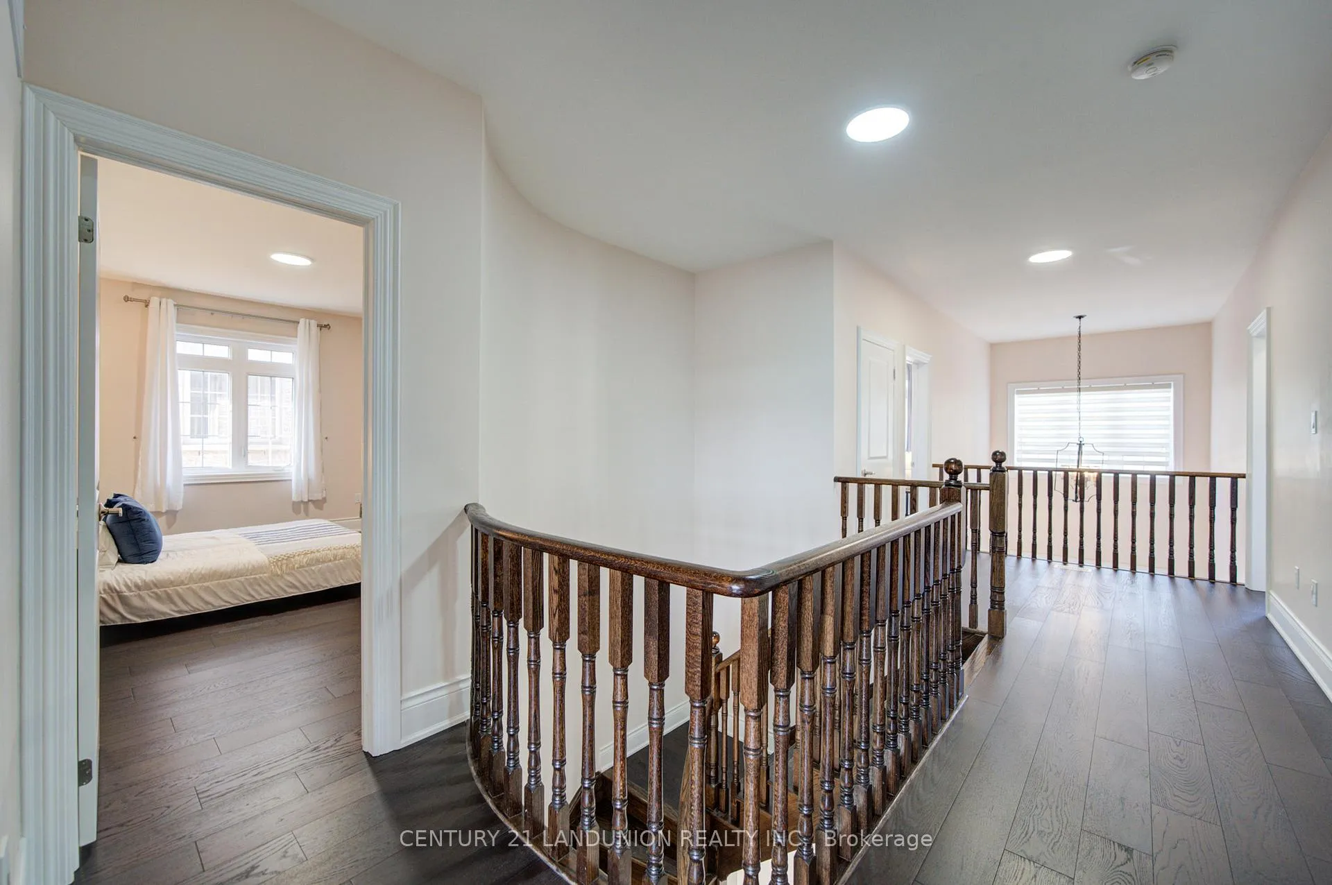 Photo 28 of 101 Silver Sterling Crescent, Vaughan, Vellore Village — HOMEH