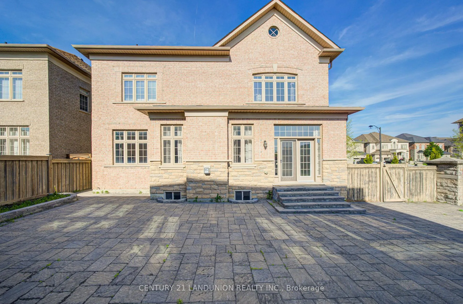 Photo 47 of 101 Silver Sterling Crescent, Vaughan, Vellore Village — HOMEH