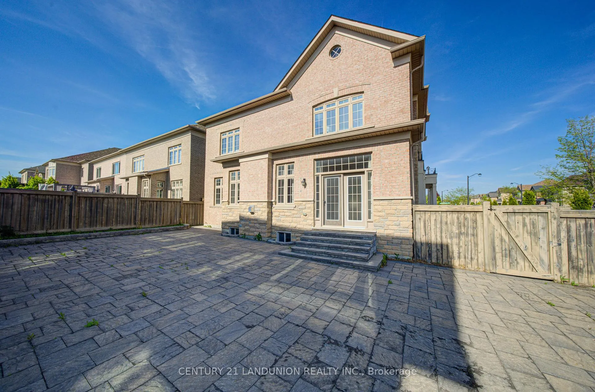 Photo 48 of 101 Silver Sterling Crescent, Vaughan, Vellore Village — HOMEH